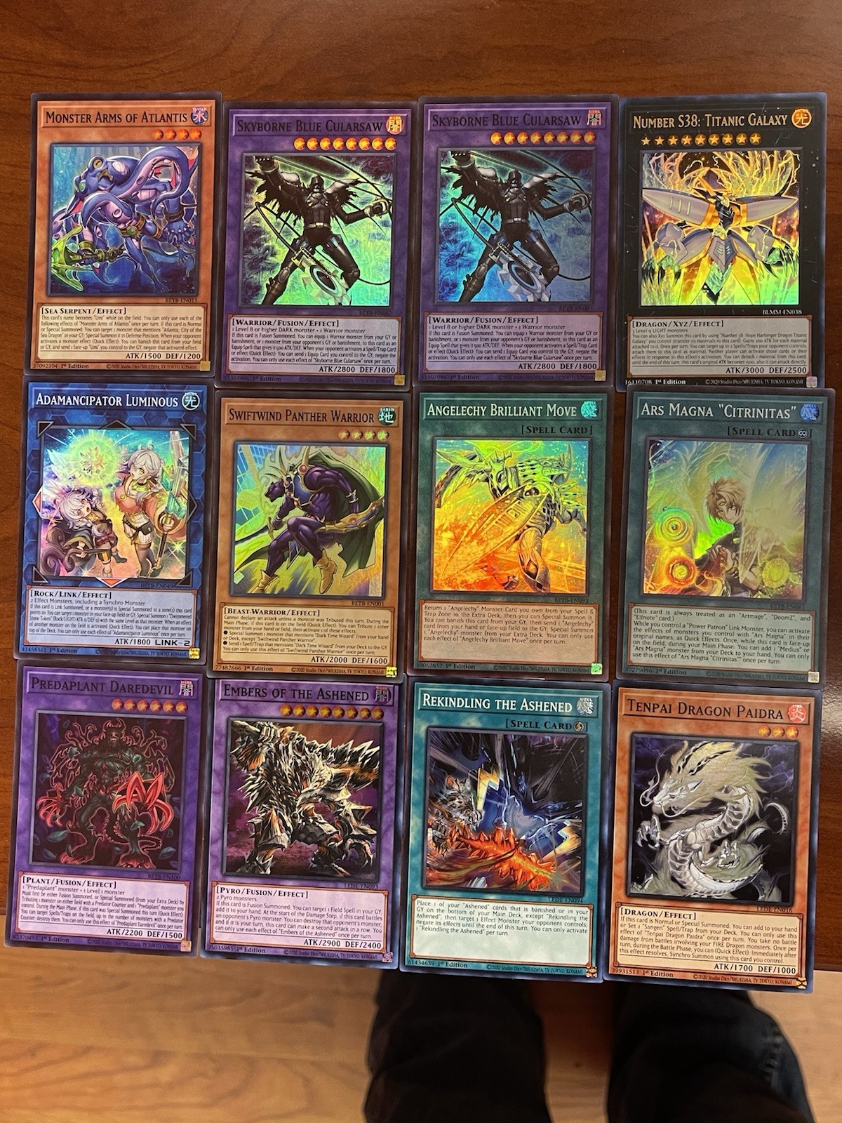 LOT OF YUGIOH CARDS BUNDLE