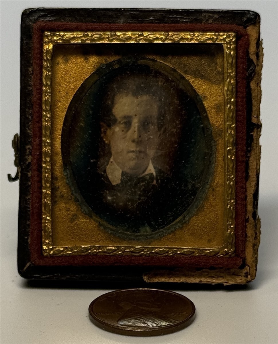 Daguerreotype, Man / Woman? With Bowtie, Pearls On Ear? 1840's Rare 1/16th Plate