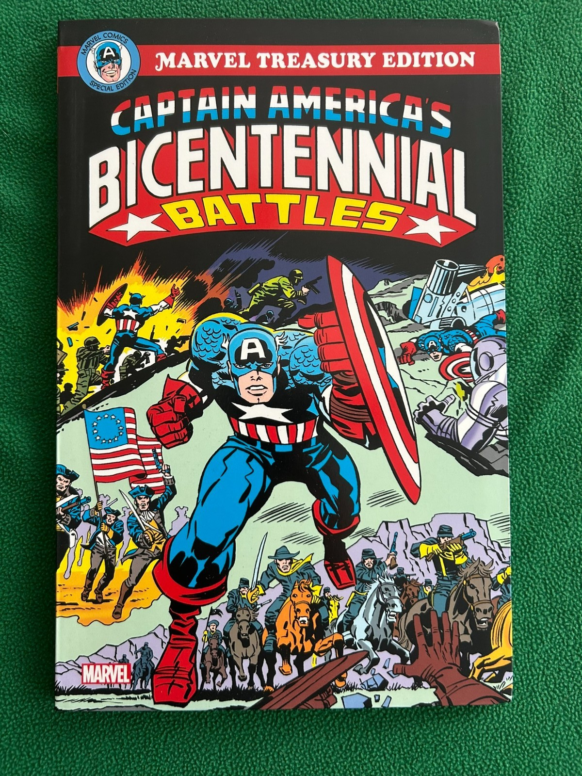 CAPTAIN AMERICA\'S BICENTENNIAL BATTLES Jack Kirby Oversized Trade 2021 Marvel