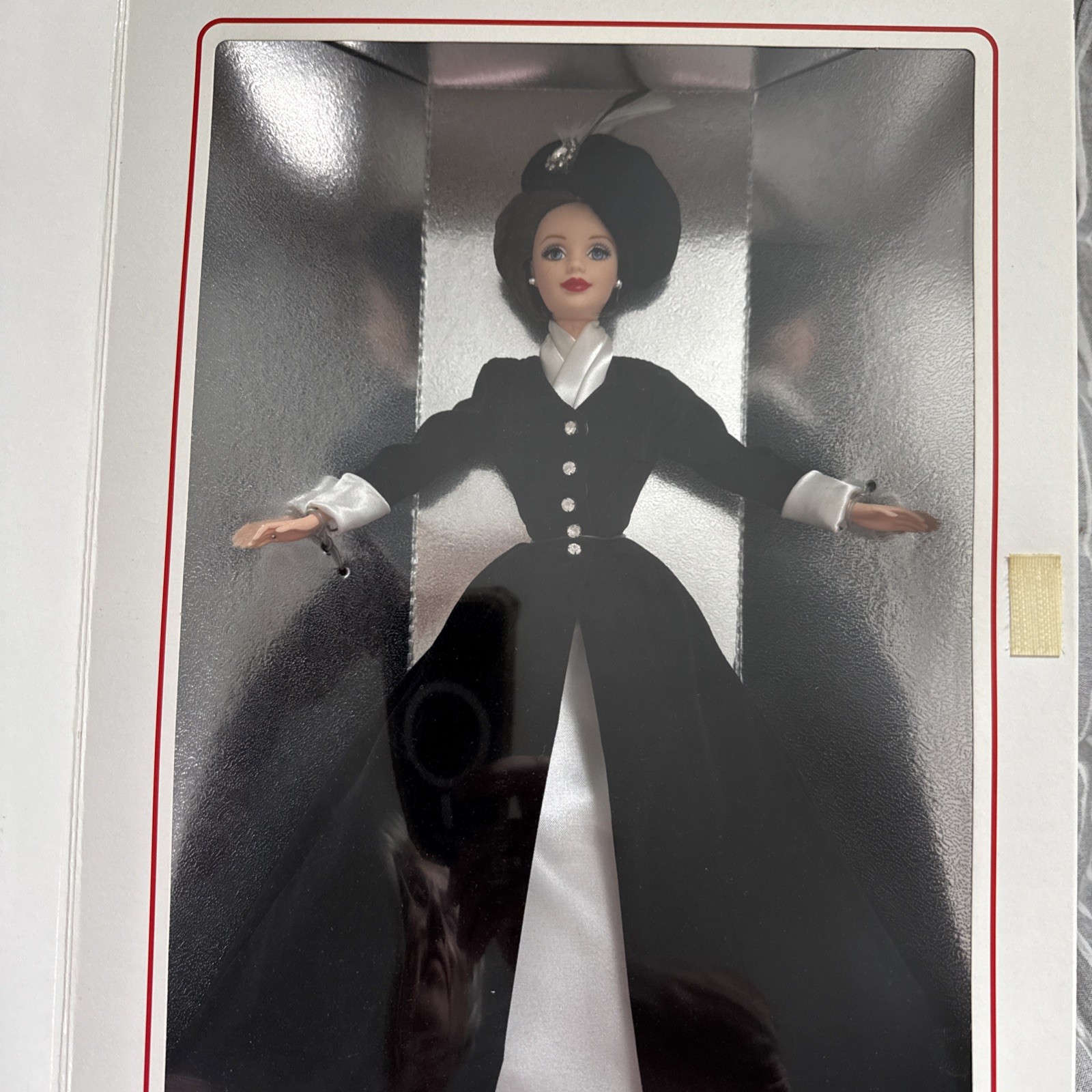 Romantic Interlude Barbie Nib 1996 Classique Collection