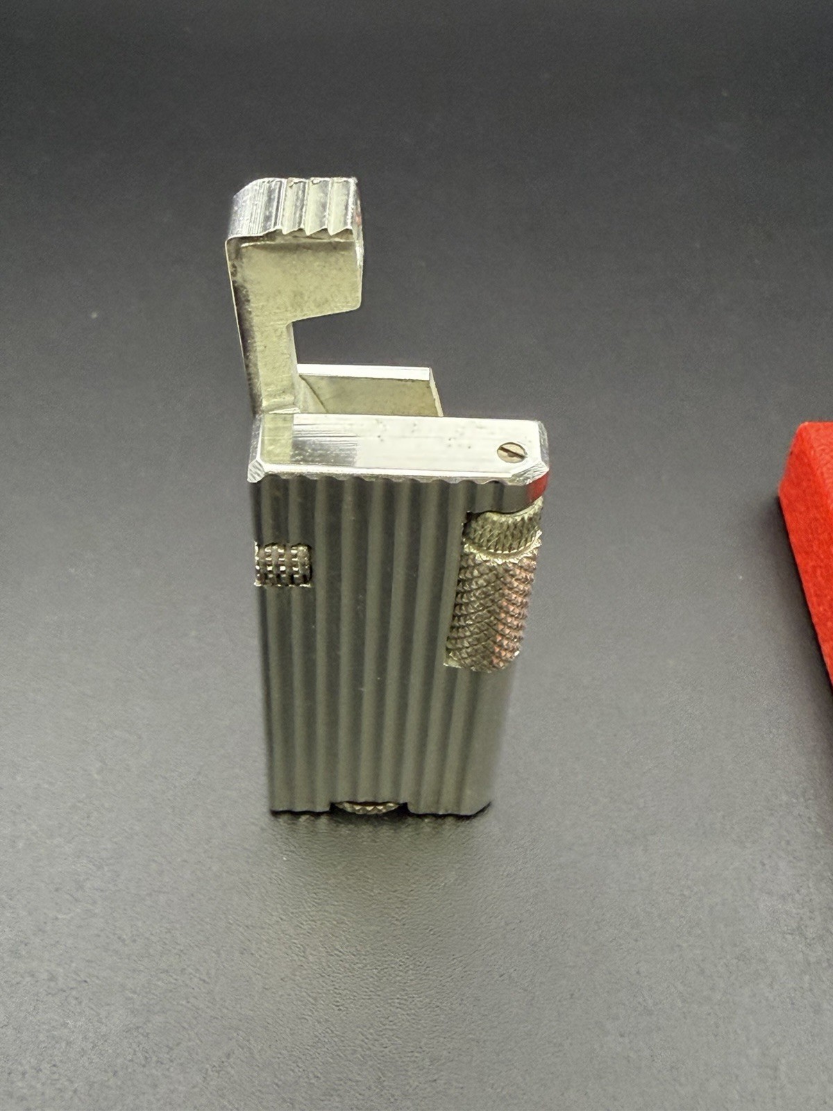 Vintage Penguin Cygnus Japanese Lighter Silver Tone Original Box