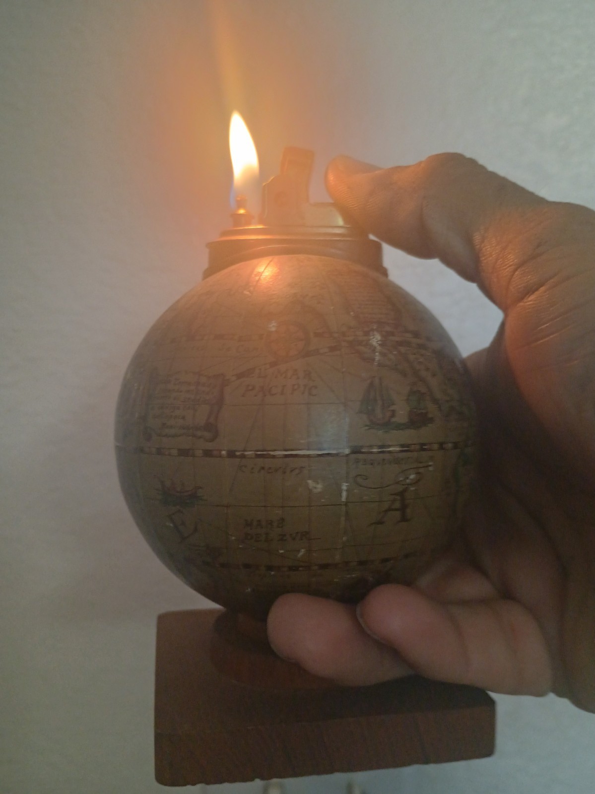Vintage Old World Globe Table Lighter Map Made in Japan