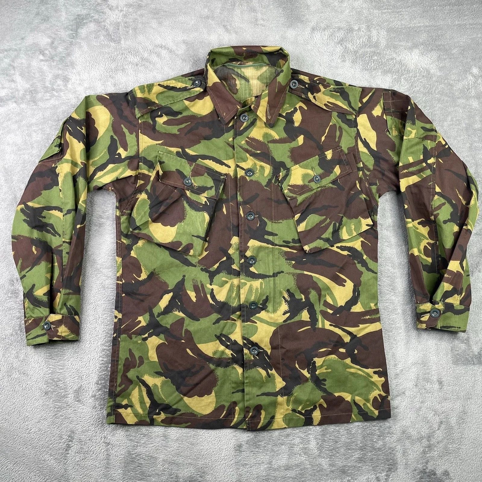 VTG British Military Jacket 190/104 (M/L) Tropical Camo Combat Army Slant Pocket