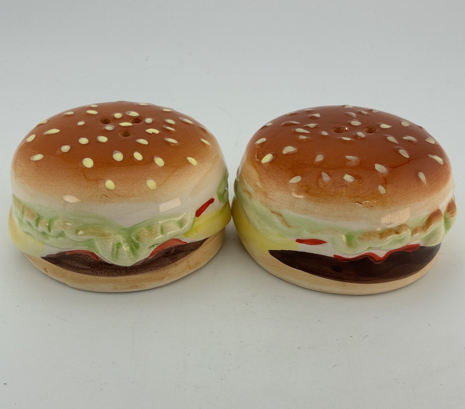 Vintage Ceramic Cheeseburgers Stacked High Salt & Pepper Shakers Retro ADORABLE