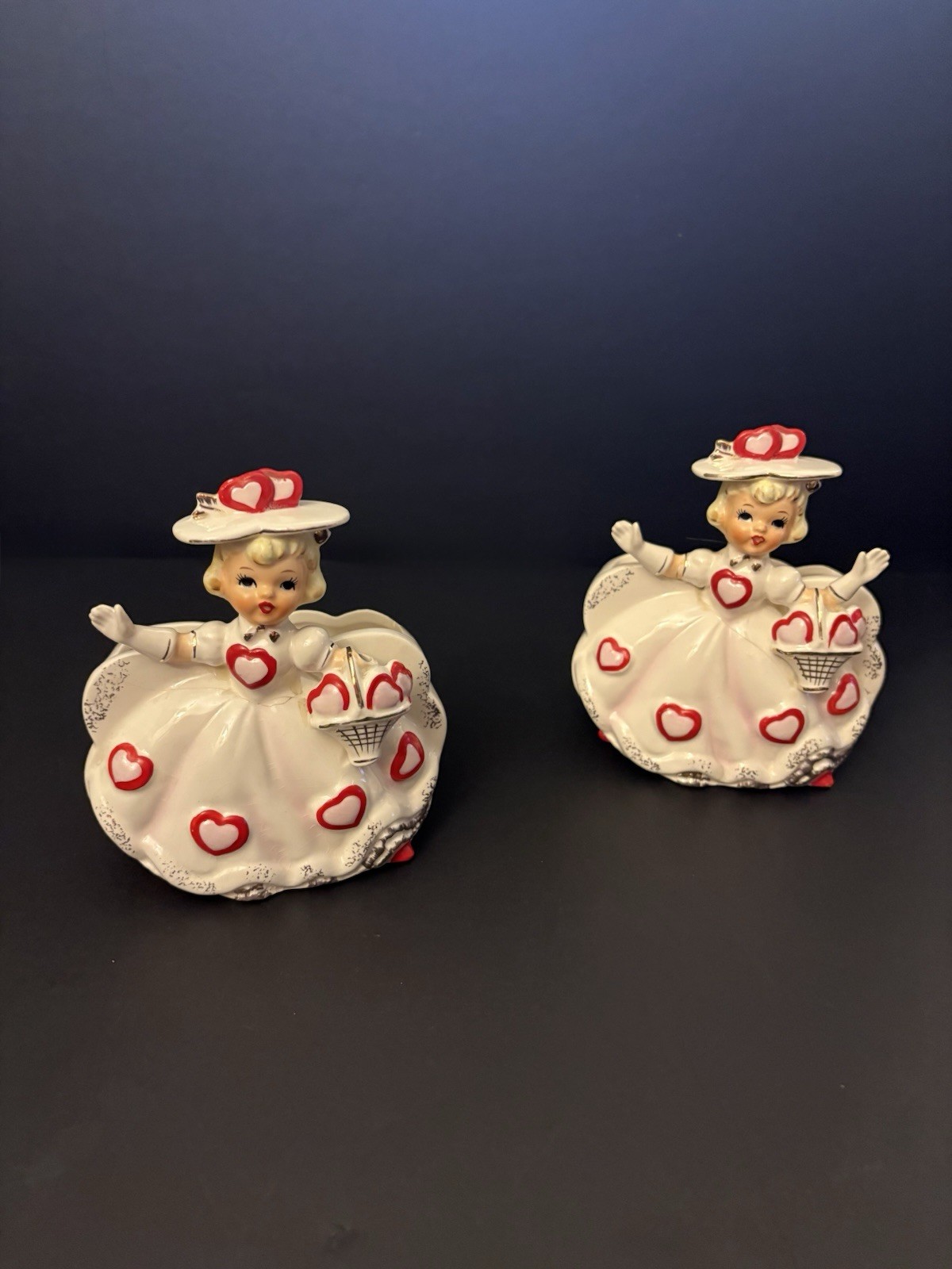 2 Relpo Valentine Planter Girls Heart A-1655 Kitsch Retro Cute VTG Japan (READ)