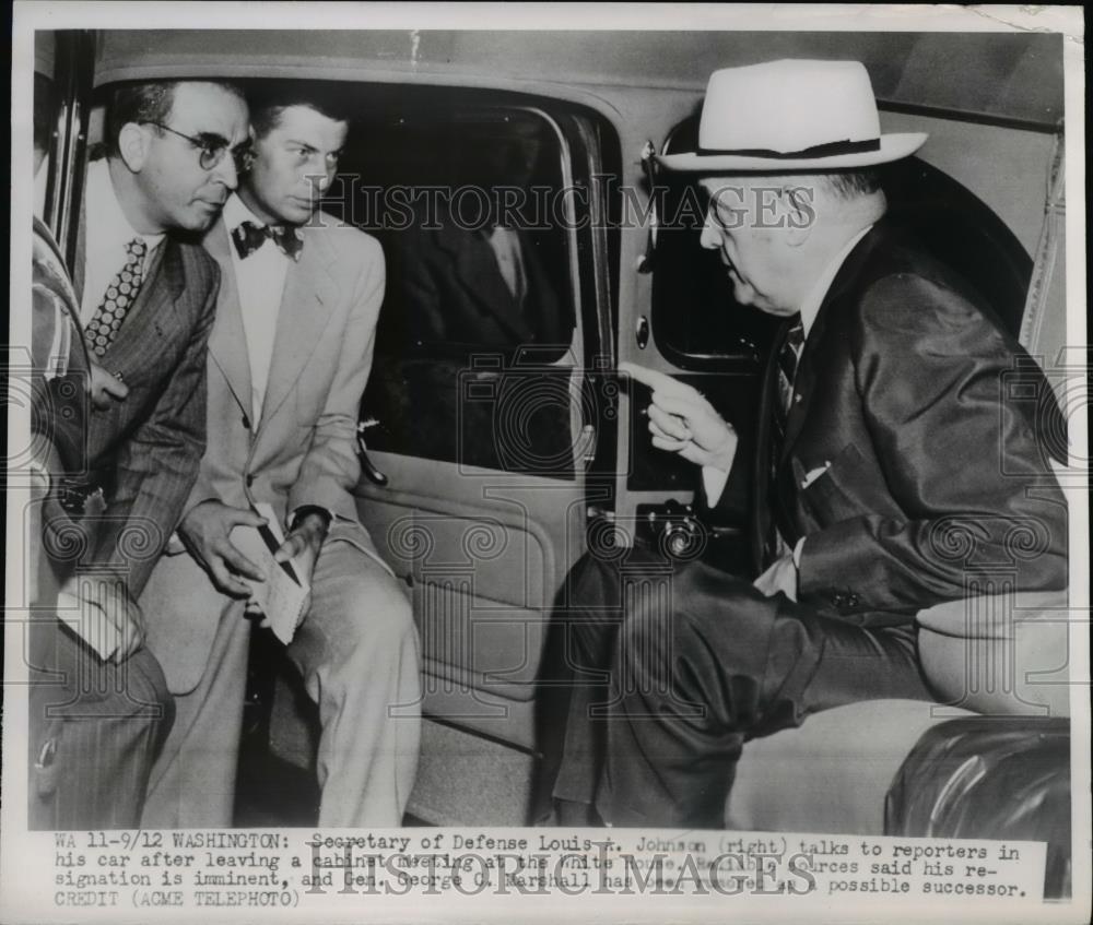1950 Press Photo Secretary of Defense Louis A. Johnson Talks to Reporters