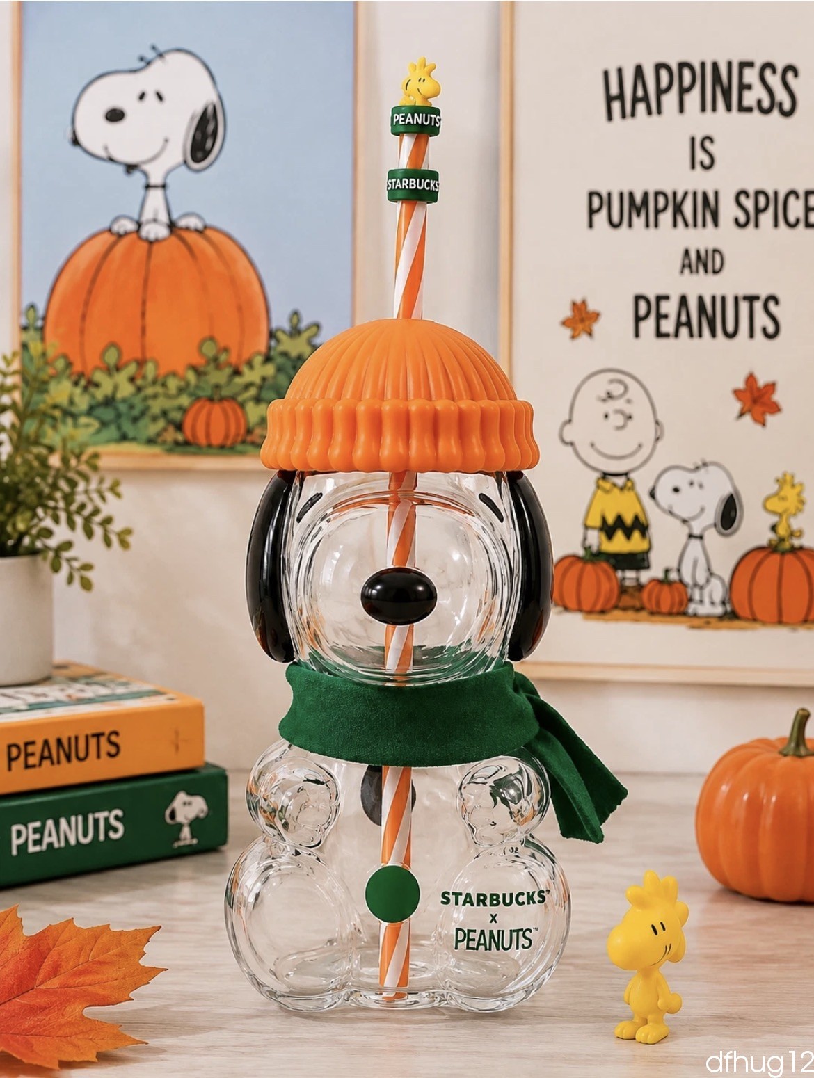 Made Pre-Order Starbucks x Peanuts Snoopy Glass Cup 22oz
