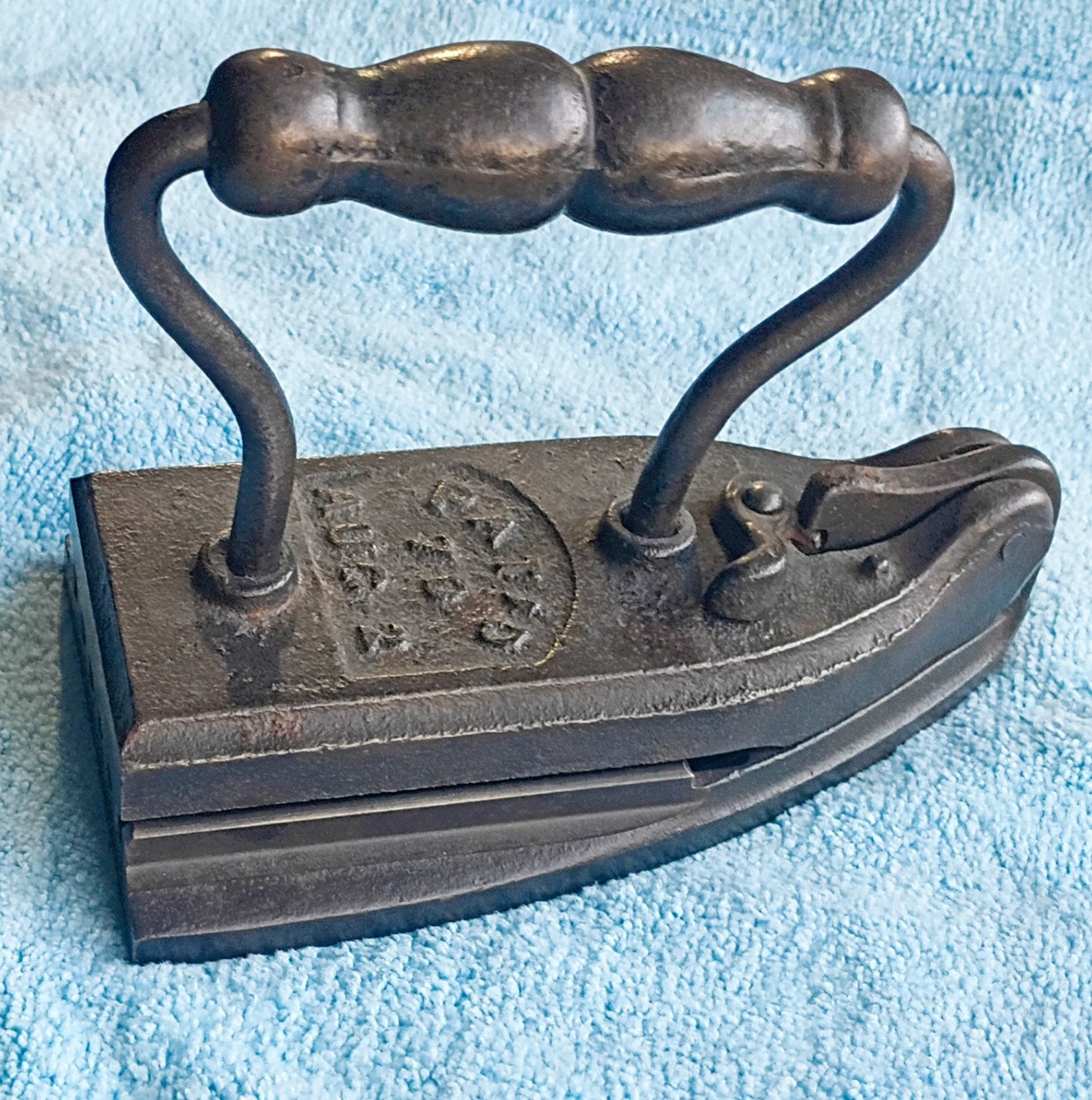 RARE Antique Hinged Cast Iron Pleating Fluting FLUTER Sad Iron PAT\'D Aug 2 1870