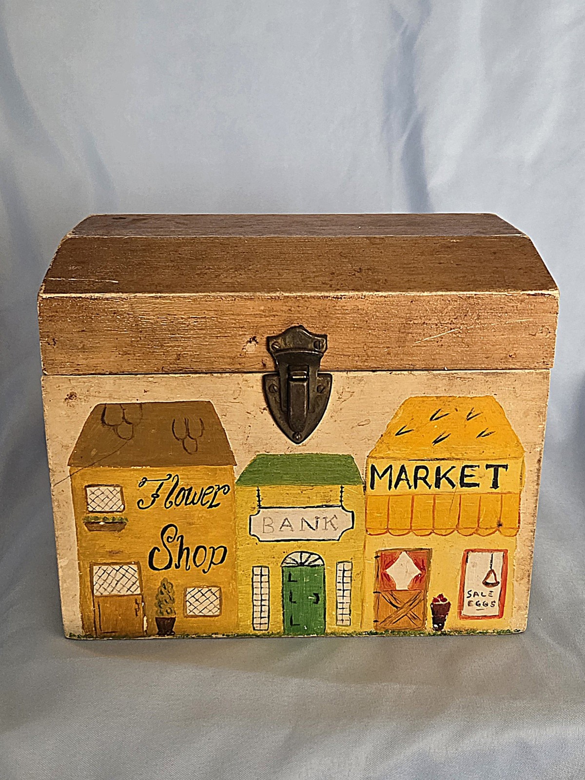 Vintage 1970\'s Folk Art Wood Keepsake Box Hand Painted Wrap Around Village Shops