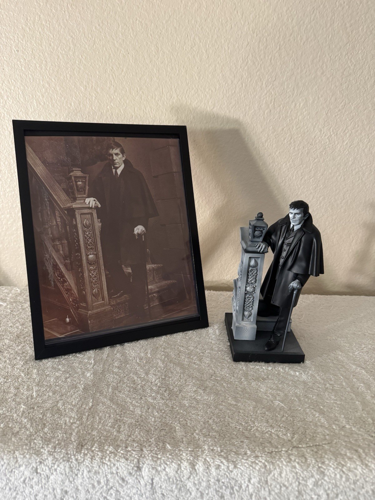 Dark Shadows Barnabas Collins Custom Resin Figure Jonathan Frid Framed Photo Set