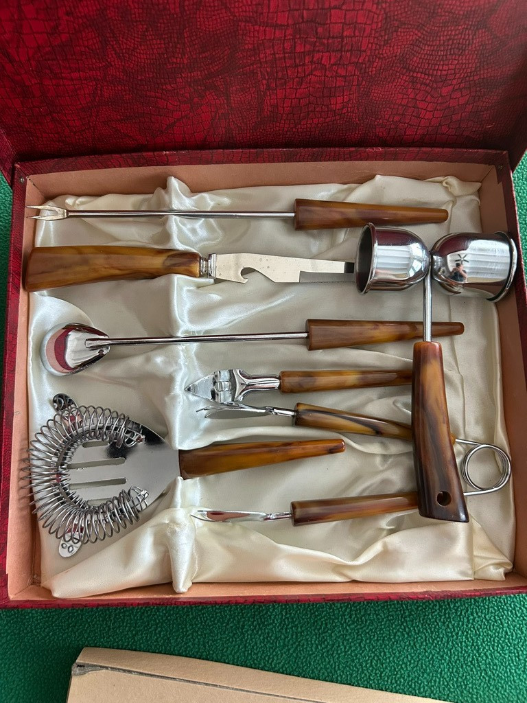 Vintage Mid-Century Bakelite Bar Tool Cocktail Set Never Used, in Original Box