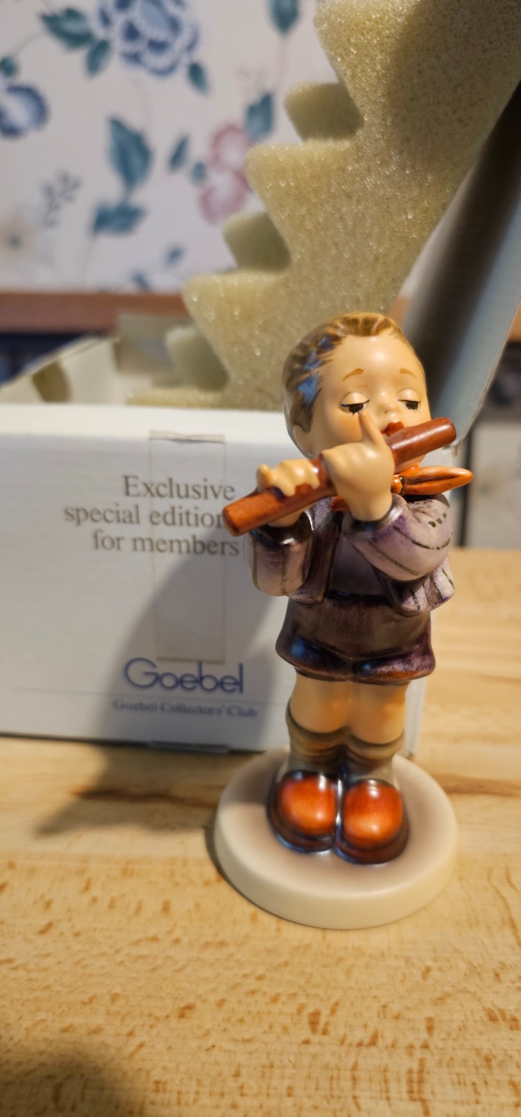 M.J. Hummel Goebel Morning Concert 447 Figurine