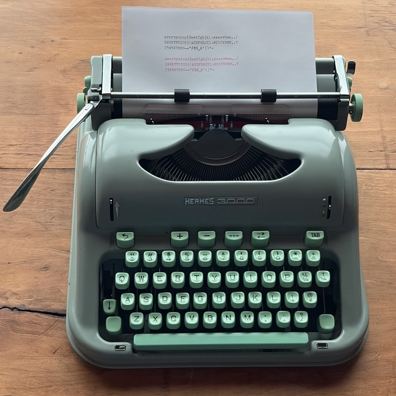 Hermes 3000 Professionally Restored Typewriter USA QWERTY with CASE. Rare