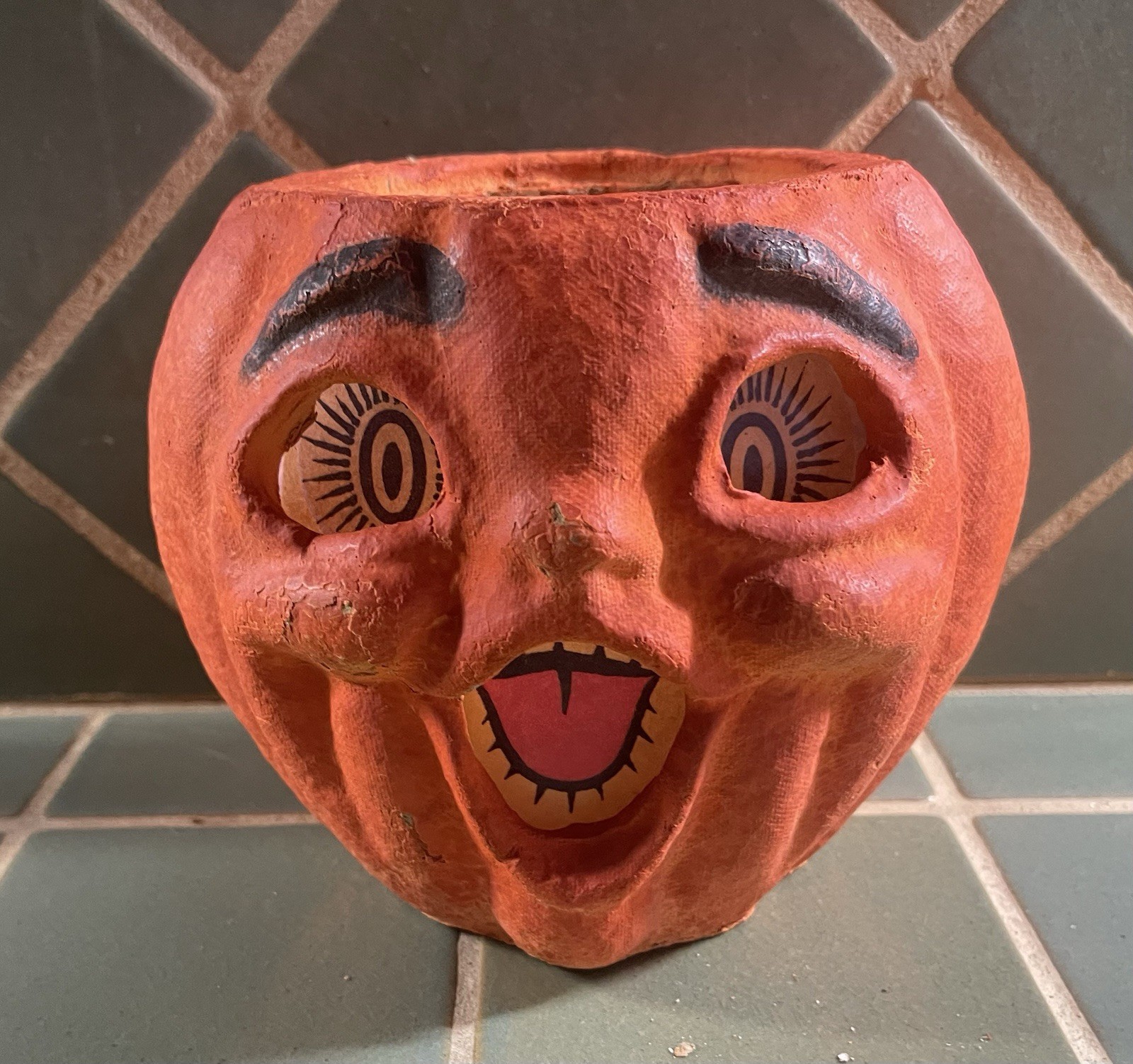 Vintage 50s Halloween Paper Mache Pulp Choir Boy JOL Lantern 5.5” Glowing-Yikes
