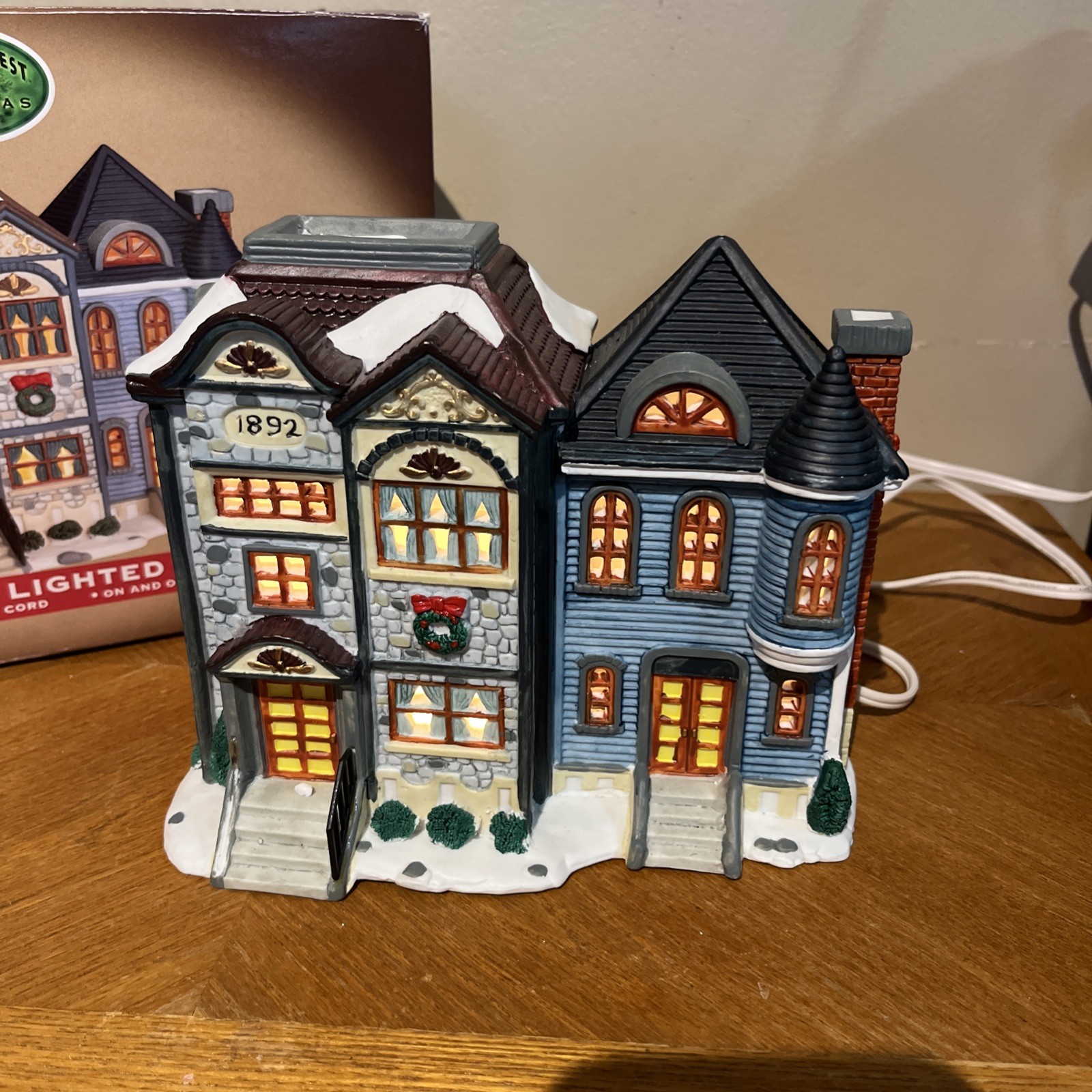 Lemax Lighted Christmas Village Victorian House Building 1999 Enchanted Forest 