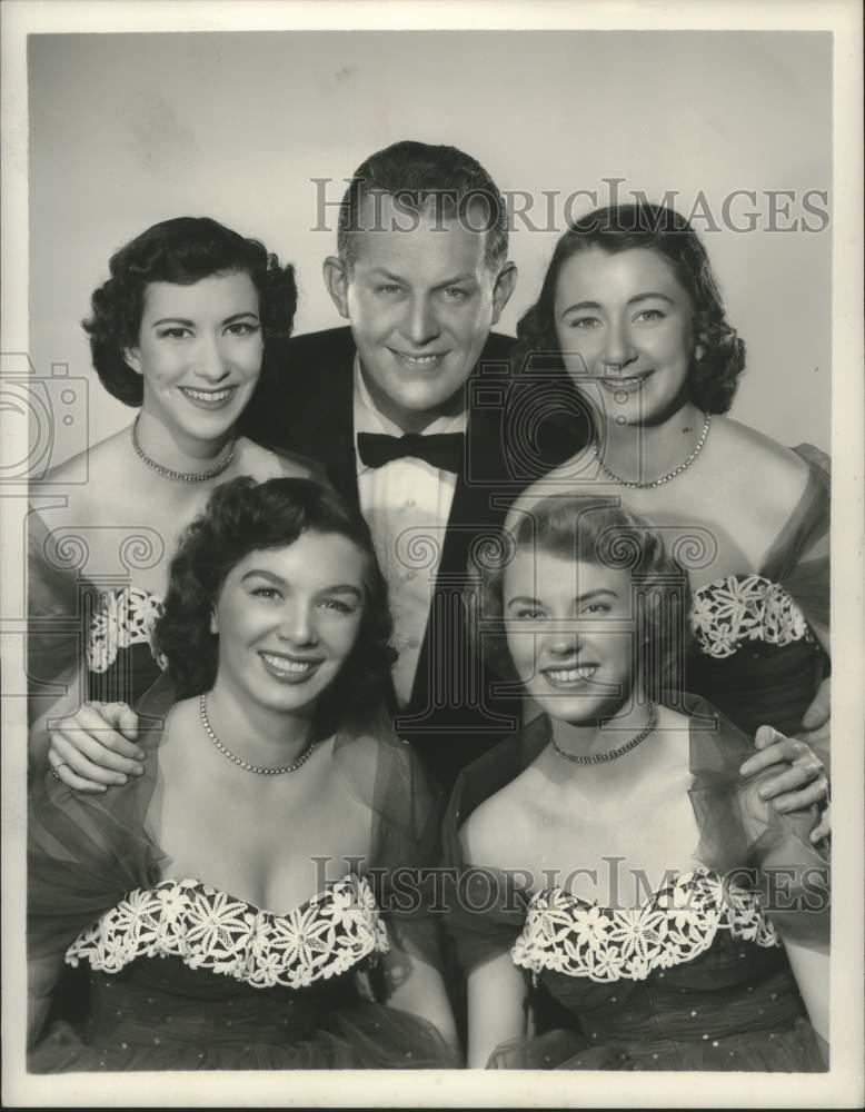 1951 Press Photo Voices of Moon MaidsStar in \