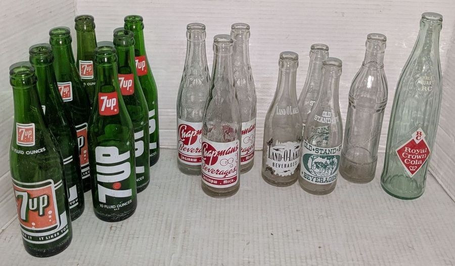 1940-70s Glass Bottles Vintage Pop Bottles, Rc/7-UP/Land of Lakes 15 total