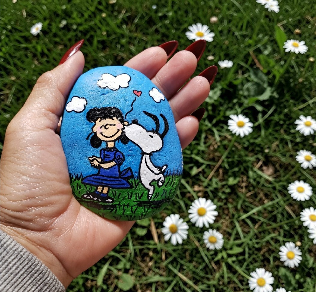 HandpaintedRockPaperweight: Snoopy  Jumping Up To Kiss Lucy\'s Cheek