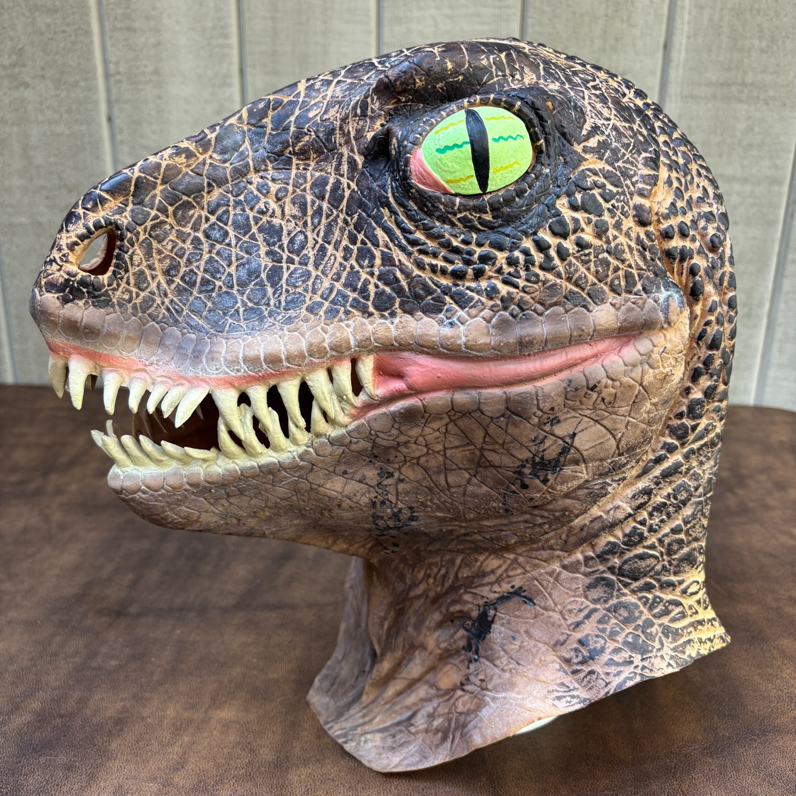 Vintage 1992 Jurassic Park Velociraptor Latex Halloween Mask Adult Size
