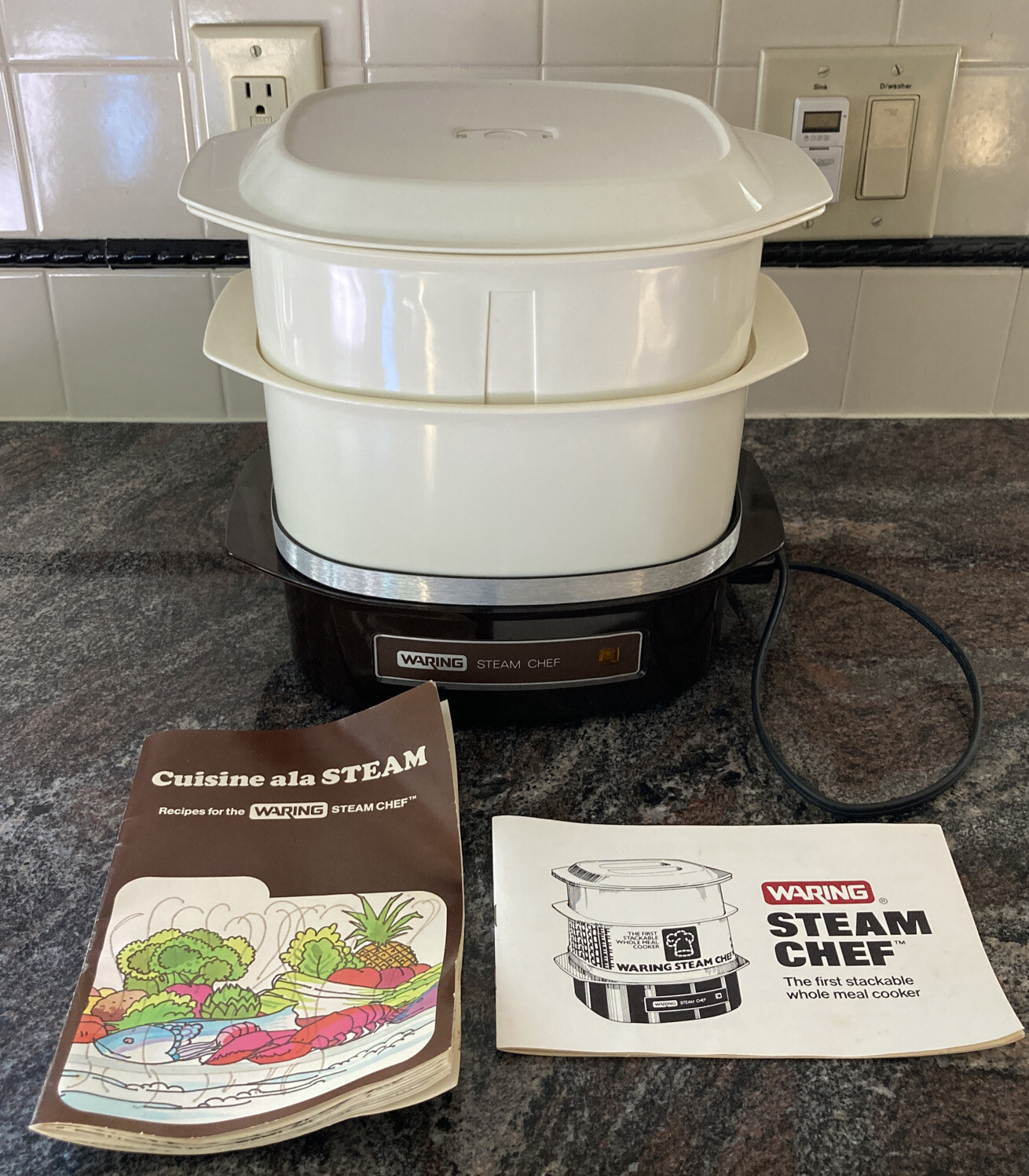 Vintage Waring Steam Chef Stackable Meal Cooker CS510 White Model 11CS12 Works