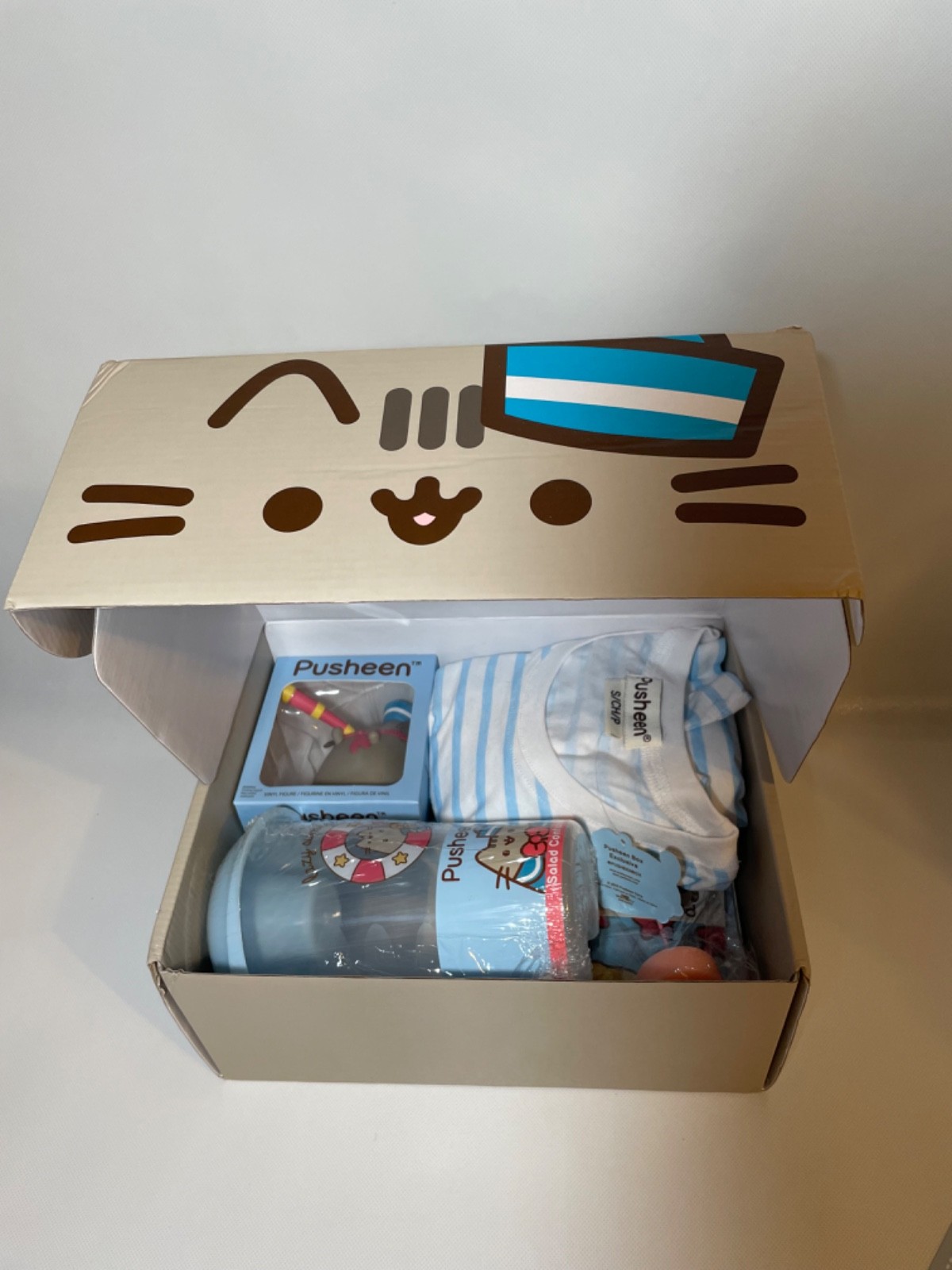 Pusheen Box Summer 2019 7 Piece Lot Sailor Theme Shirt Size Small  NEW