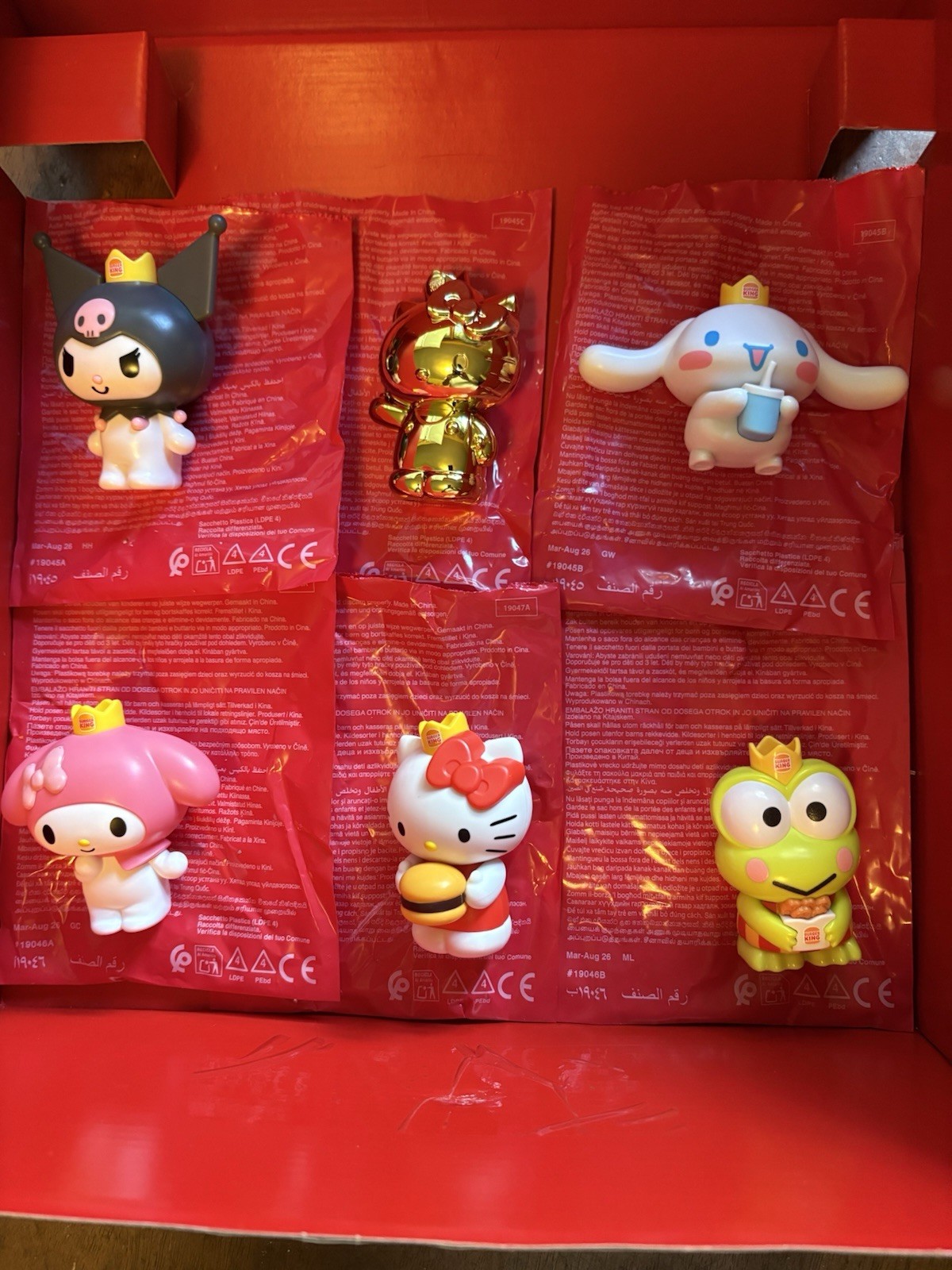 HELLO KITTY Set Of 6 Burger King Figs With Rare Gold Kitty In Hand Ready Ship
