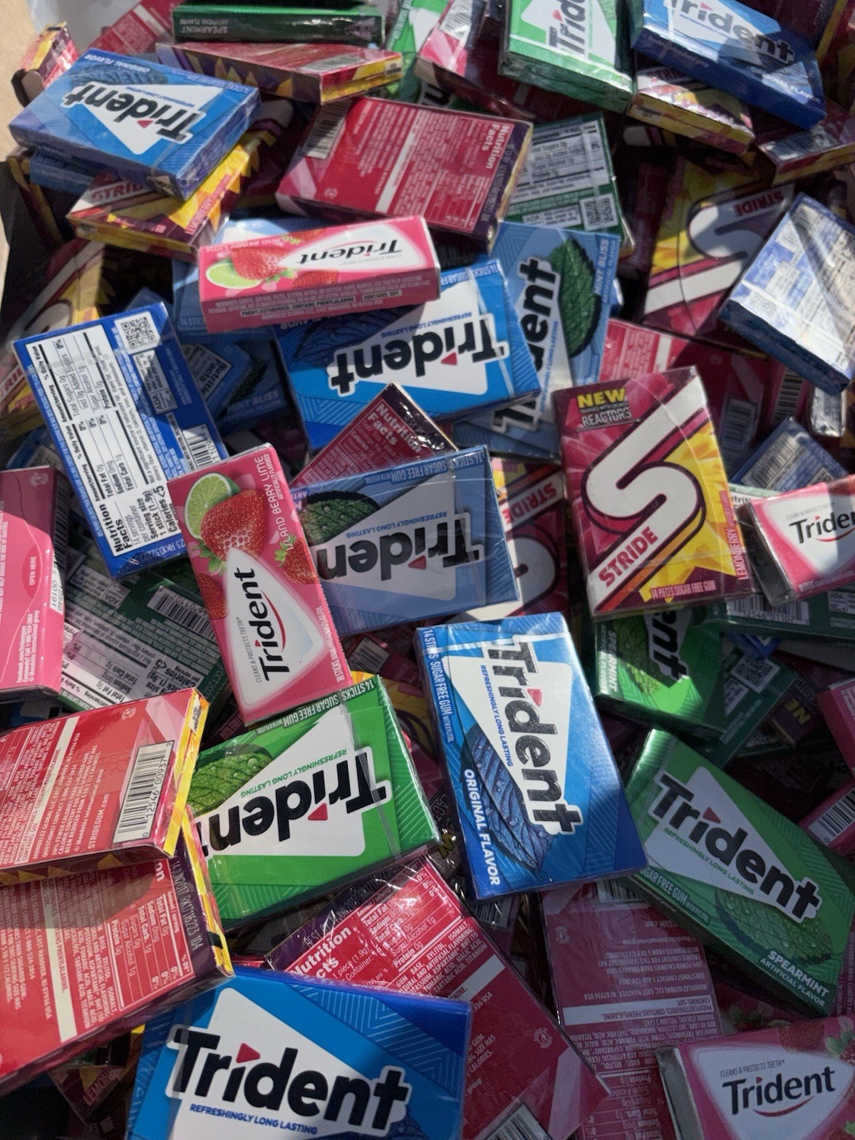 Trident gums  Just for Collecting Assorted Flavors Variety Of Flavors 50 gums👍