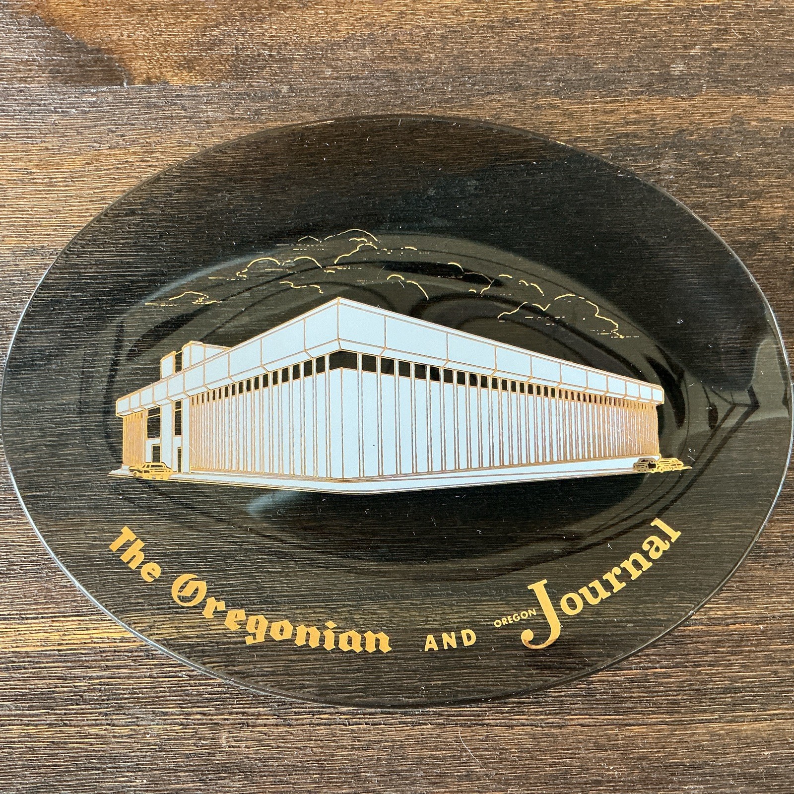 Vtg Oregonian Oregon Journal Portland Newspaper Building Black Glass Plate 8”