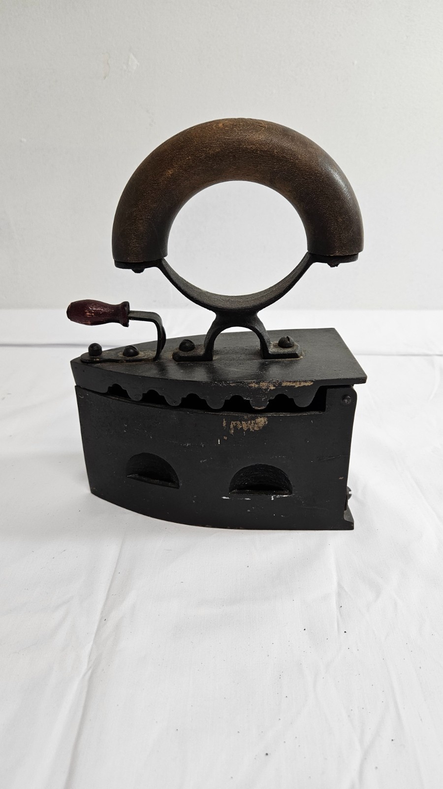 Antique 1850\'s Gucrlo 1-2 castiron coal iron