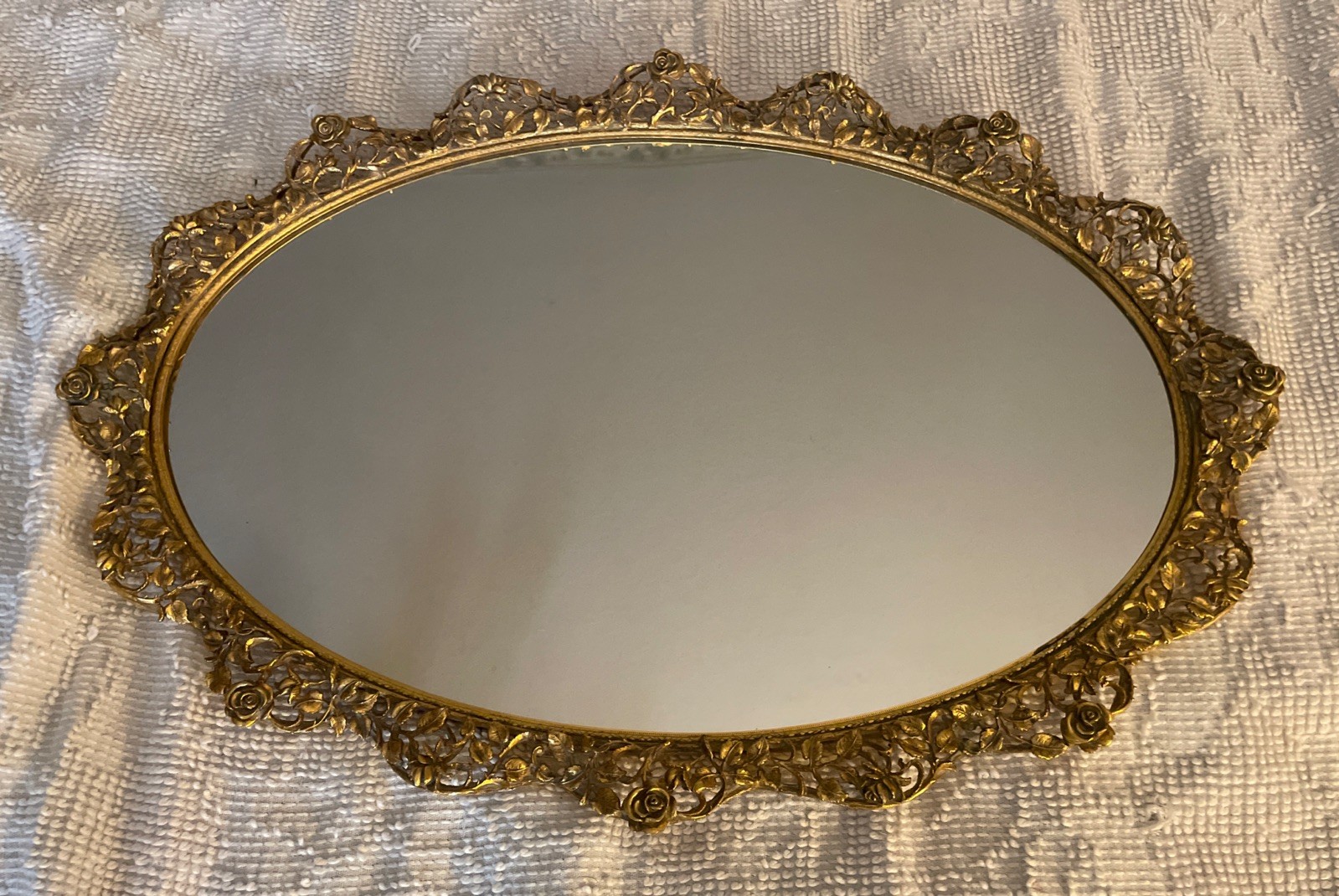 Vtg Matson 24 karat Gold Plated Ornate Vanity/Mirror Gold-tone Roses 21