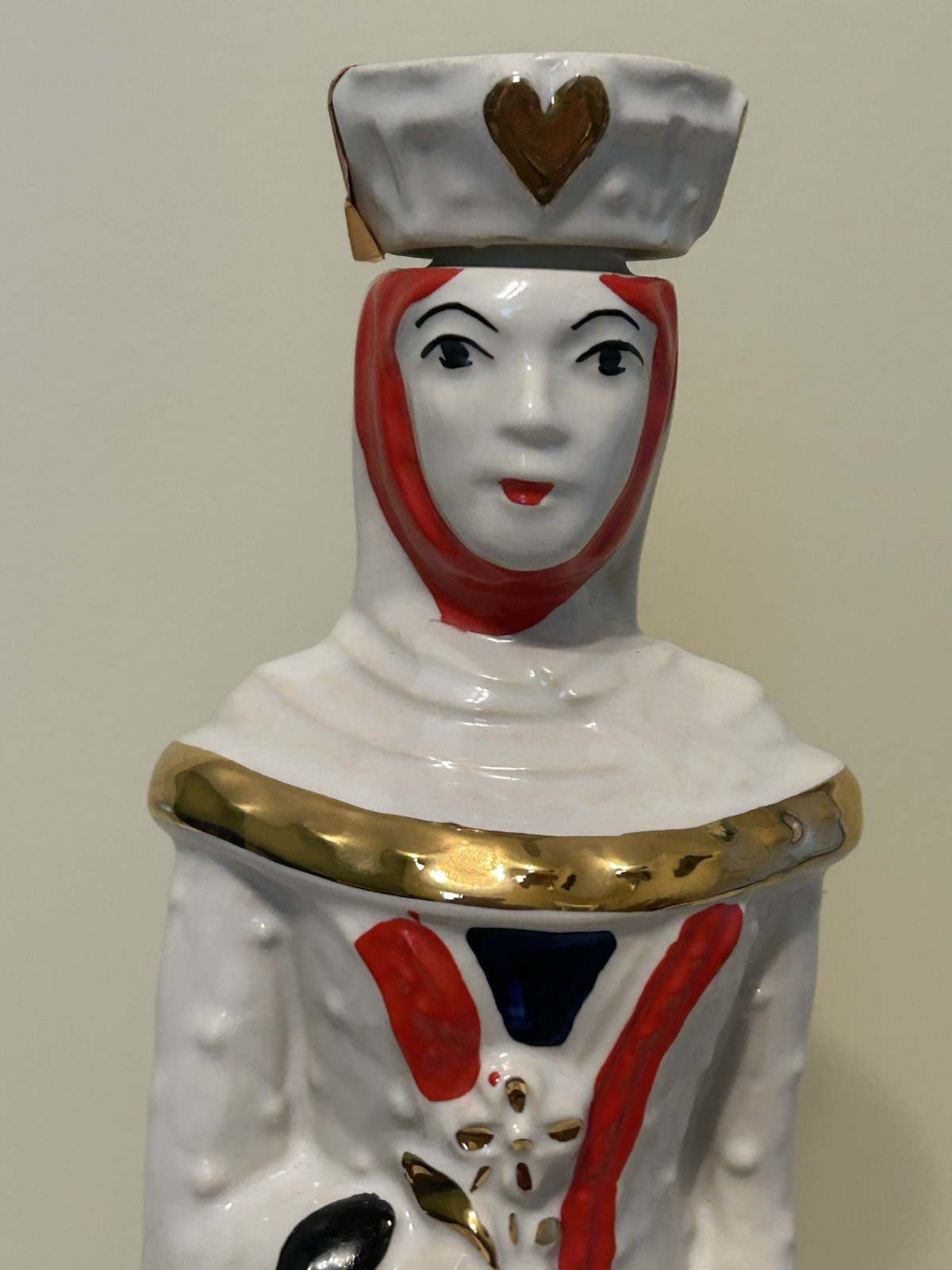 vintage 1969 Ezra Brooks Queen of Hearts Whiskey Decanter Heritage China w/ Box