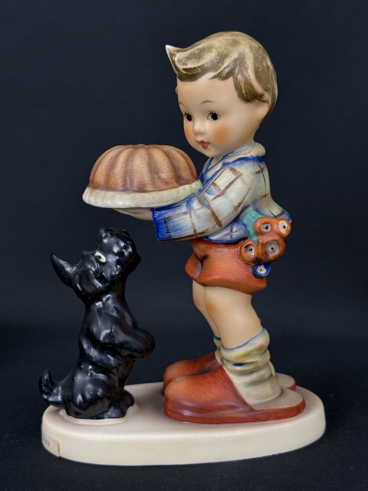 Goebel Hummel Begging His Share 9 No Crazing Mint 