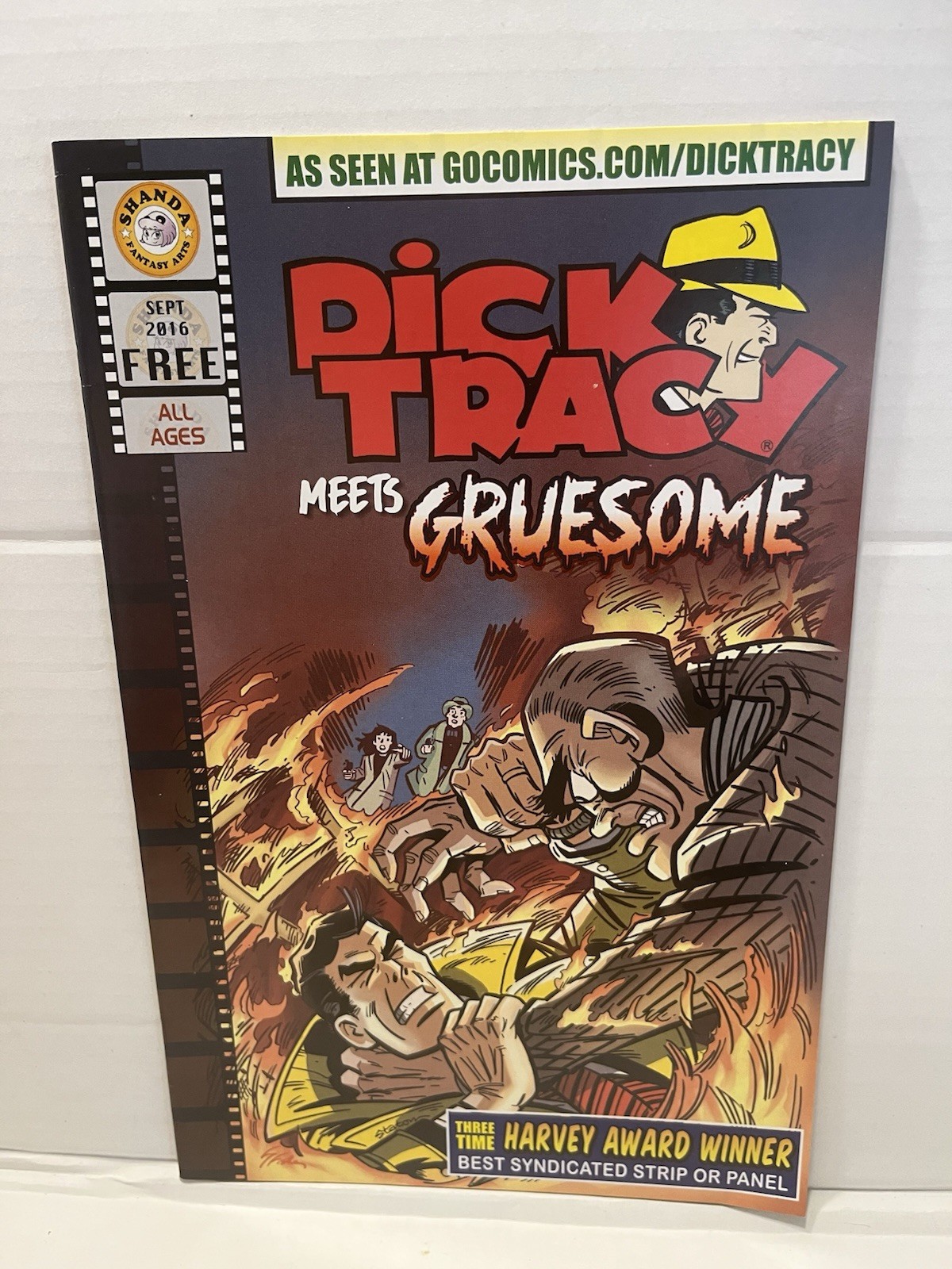 DICK TRACY MEETS GRUESOME 2016  Shanda Fantasy Arts Comic Book RARE Promo SDCC