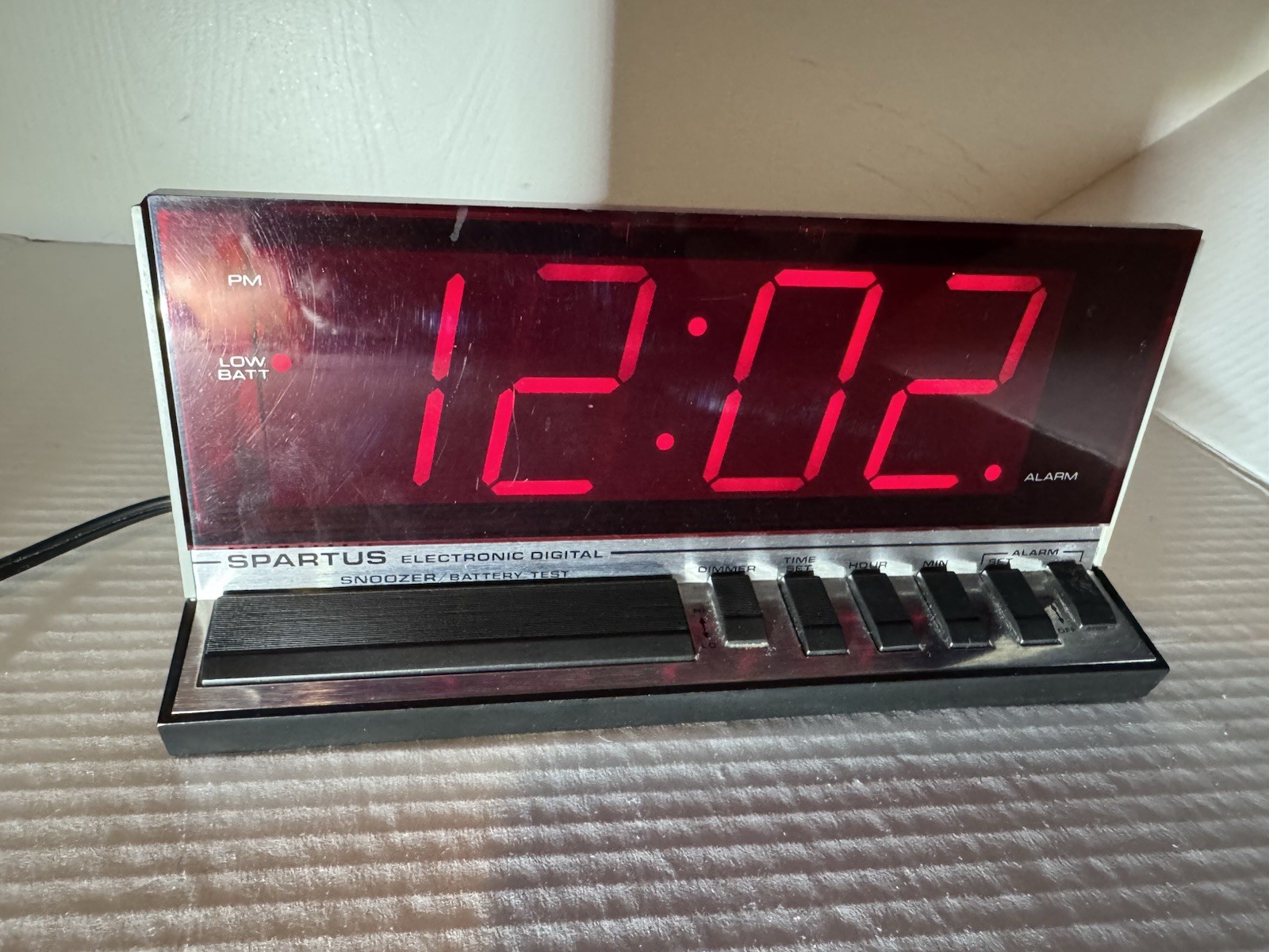Vintage Retro Spartus Electronic Digital Alarm Clock 526N 1150 TESTED WORKS