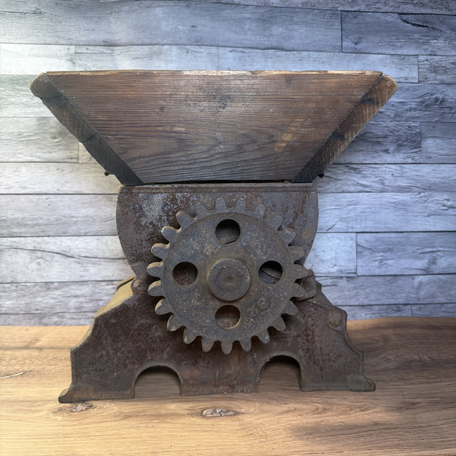 Antique 1877 Cast Iron Wood Fruit Crusher Cider Apple Grinder Mill Auburn ME