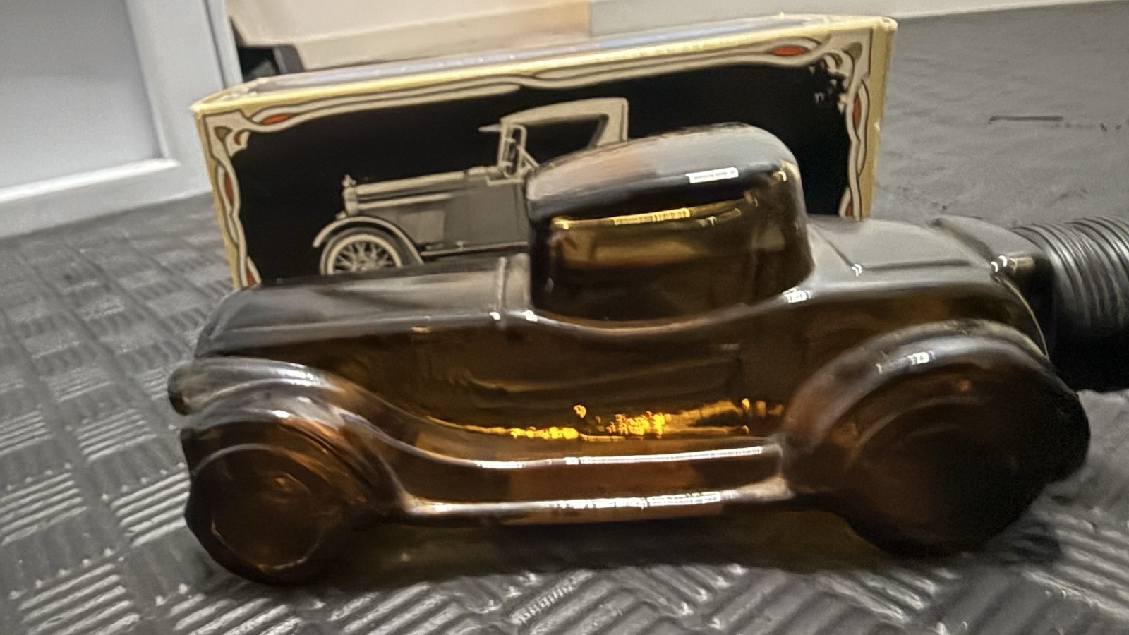 Vintage 1968-70 Avon Sterling Six Leather After Shave Car Decanter 7oz w/ Box