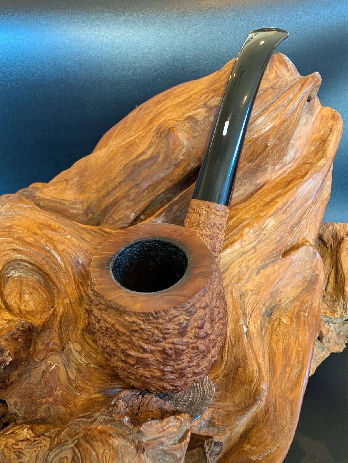 Castello Natural Vergin GG sized Bent Egg - Estate Pipe