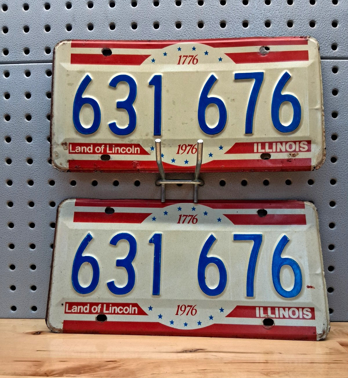 Illinois 1976 Land of Lincoln License Plates Pair 631 676 (2 Plates)