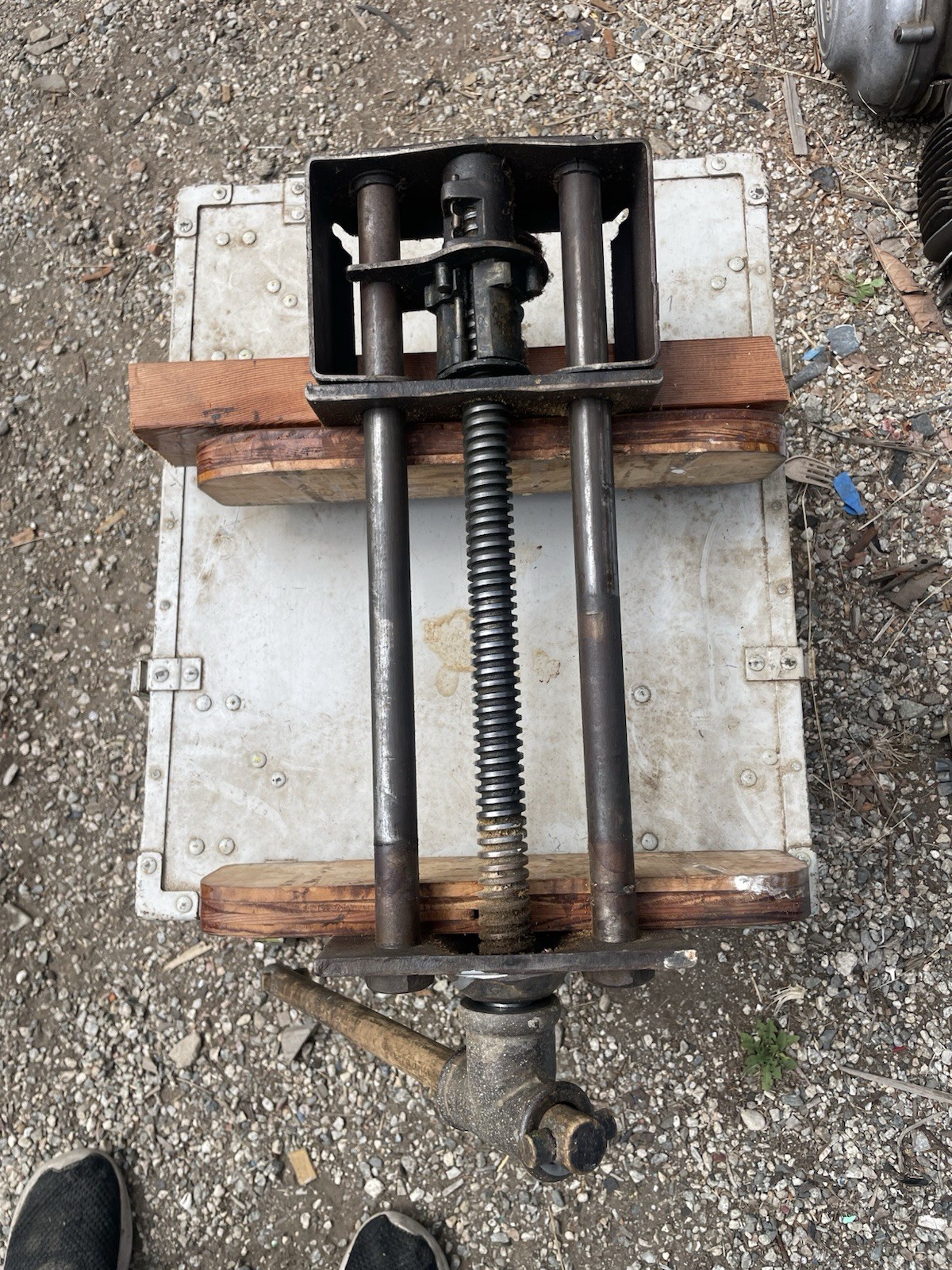 Vintage  Wilcox  Mfg Co 330.  #1. Wood Woodworking Vise