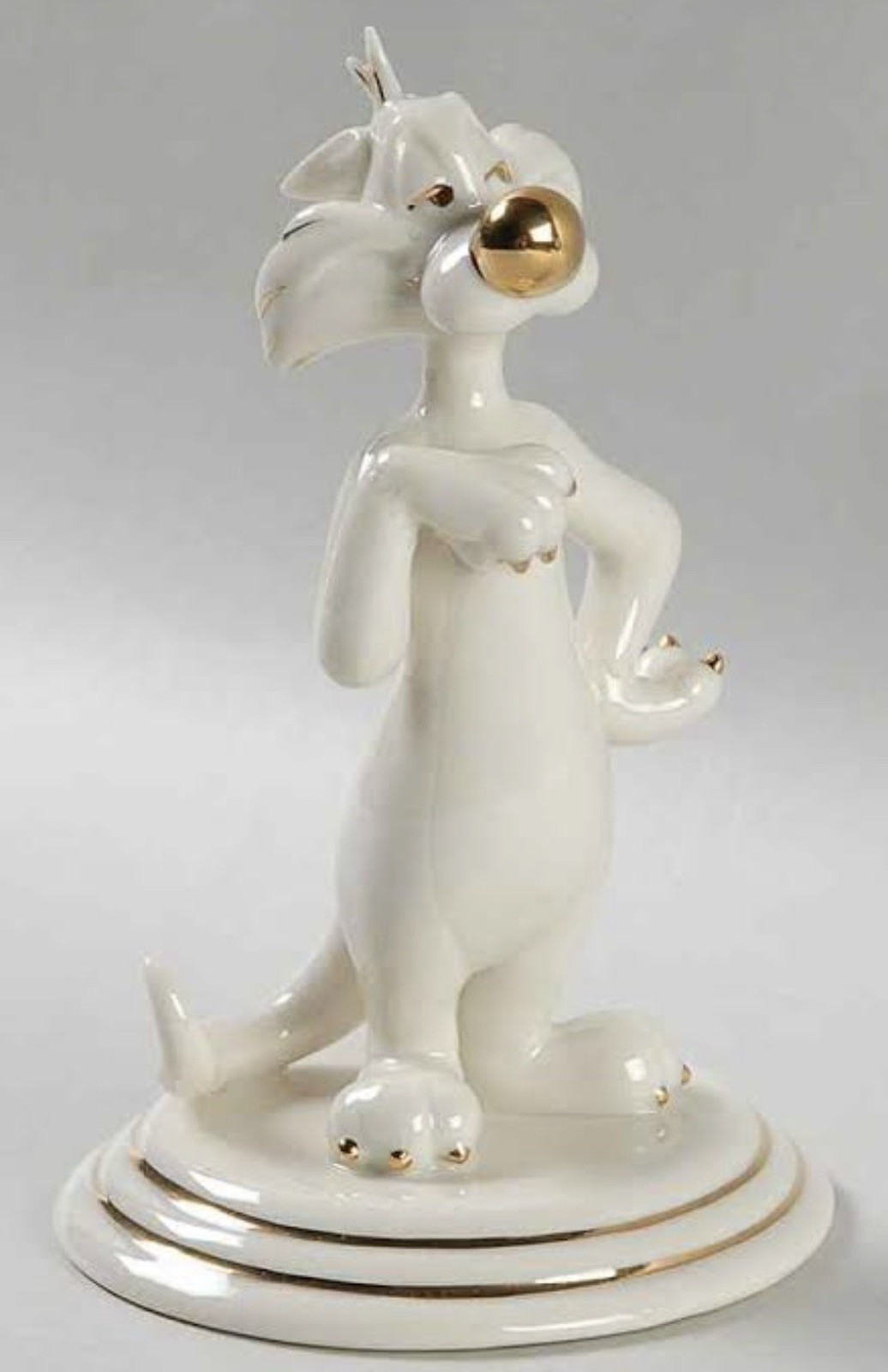 Lenox Sylvester Cat Holiday Catch Looney Tunes Classics Ivory China Figurine