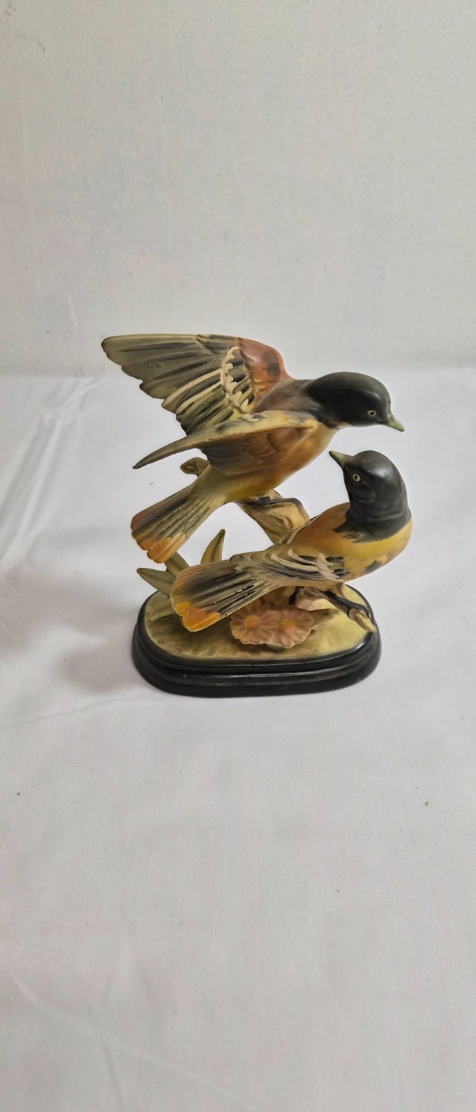Vintage UCAGCO porcelain Oriole bird