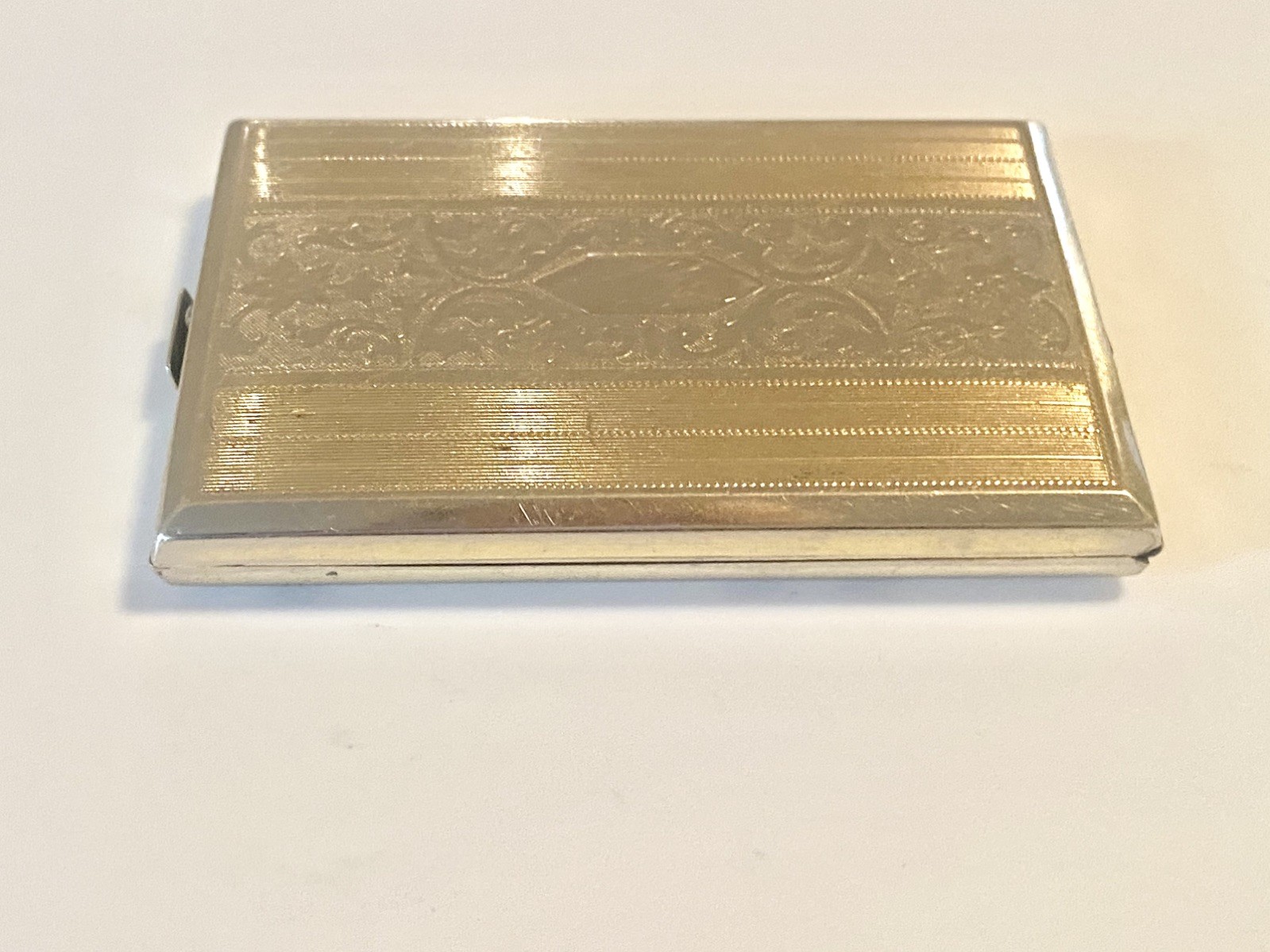 Evans Vintage Art Deco Style Cigarette Case - Metal Clam Shell Case