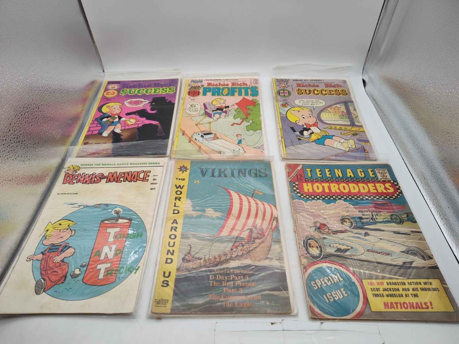 VINTAGE-NICE MIXED COMIC BOOK LOT OF 26 COMIC BOOKS FROM 60S & 70S-OK CONDITION