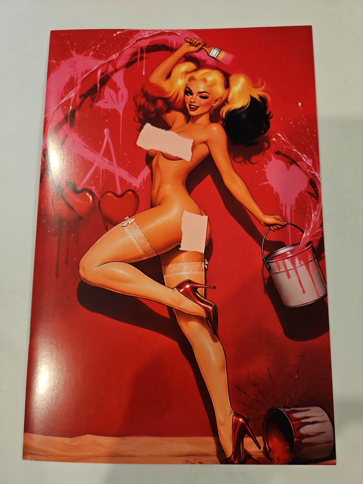 Pin-Up Queens Exclusive #1 Retro Paint Splash Naughty Exclusive Ltd 100 Cool