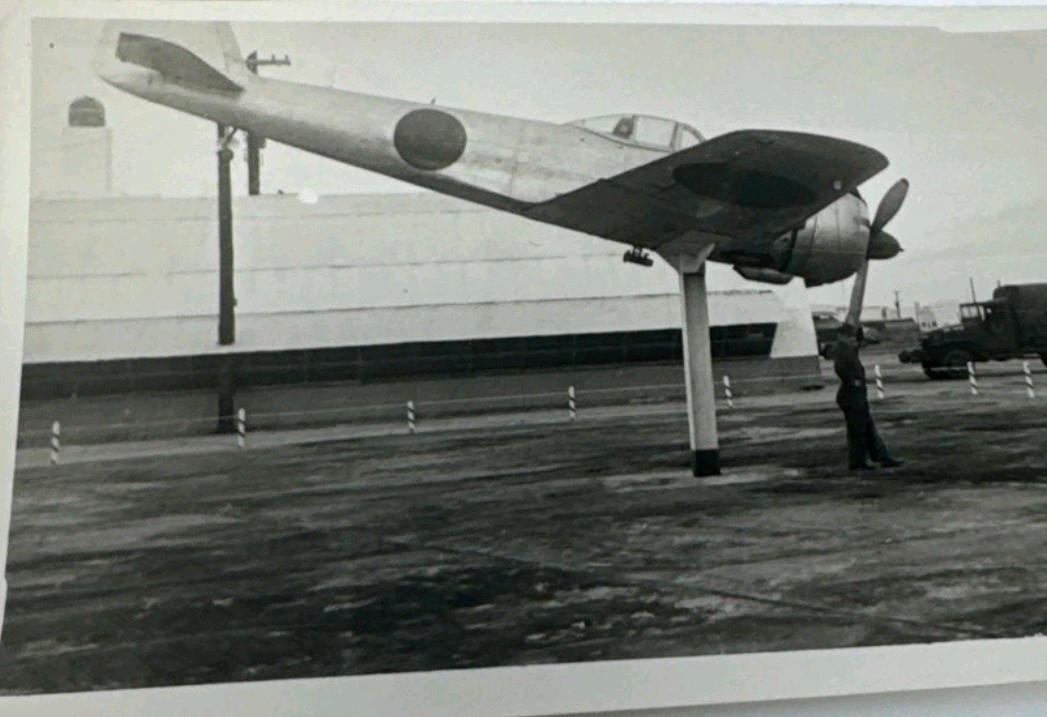WWII photo- Captured Japanese plane Nakajima Ki-43 Hayabusa ( extremely rare ) 