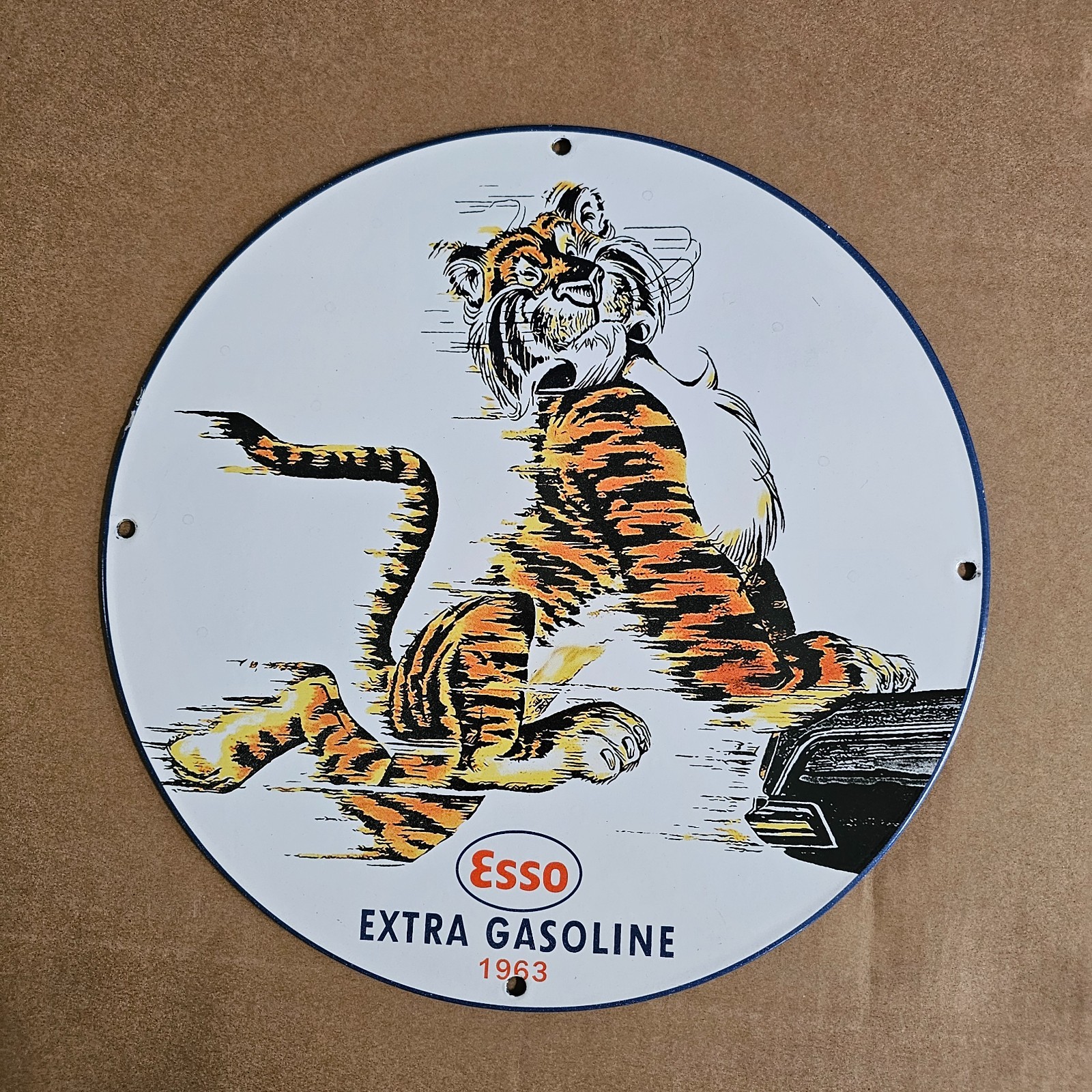 VINTAGE ESSO EXTRA 1963 OLD US GASOLINE OIL GAS PUMP ENAMEL PORCELAIN SIGN