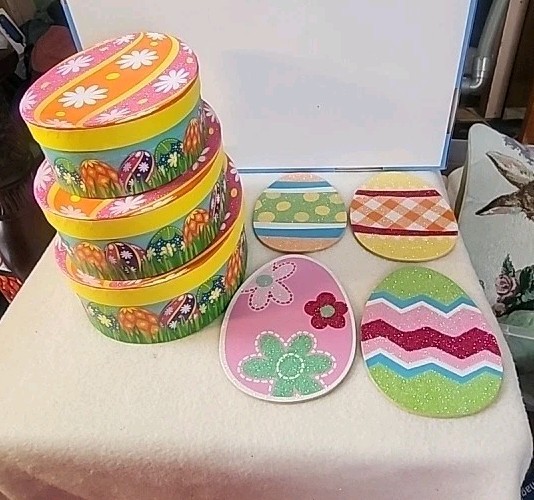 NEW Set of 3 Colorful Easter Nesting Boxes w/4 Egg Decorations