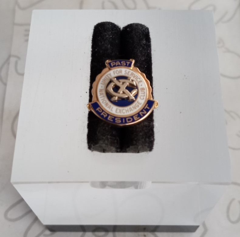 10K Gold National Exchange Club Past President Vintage Pin Tie Tack