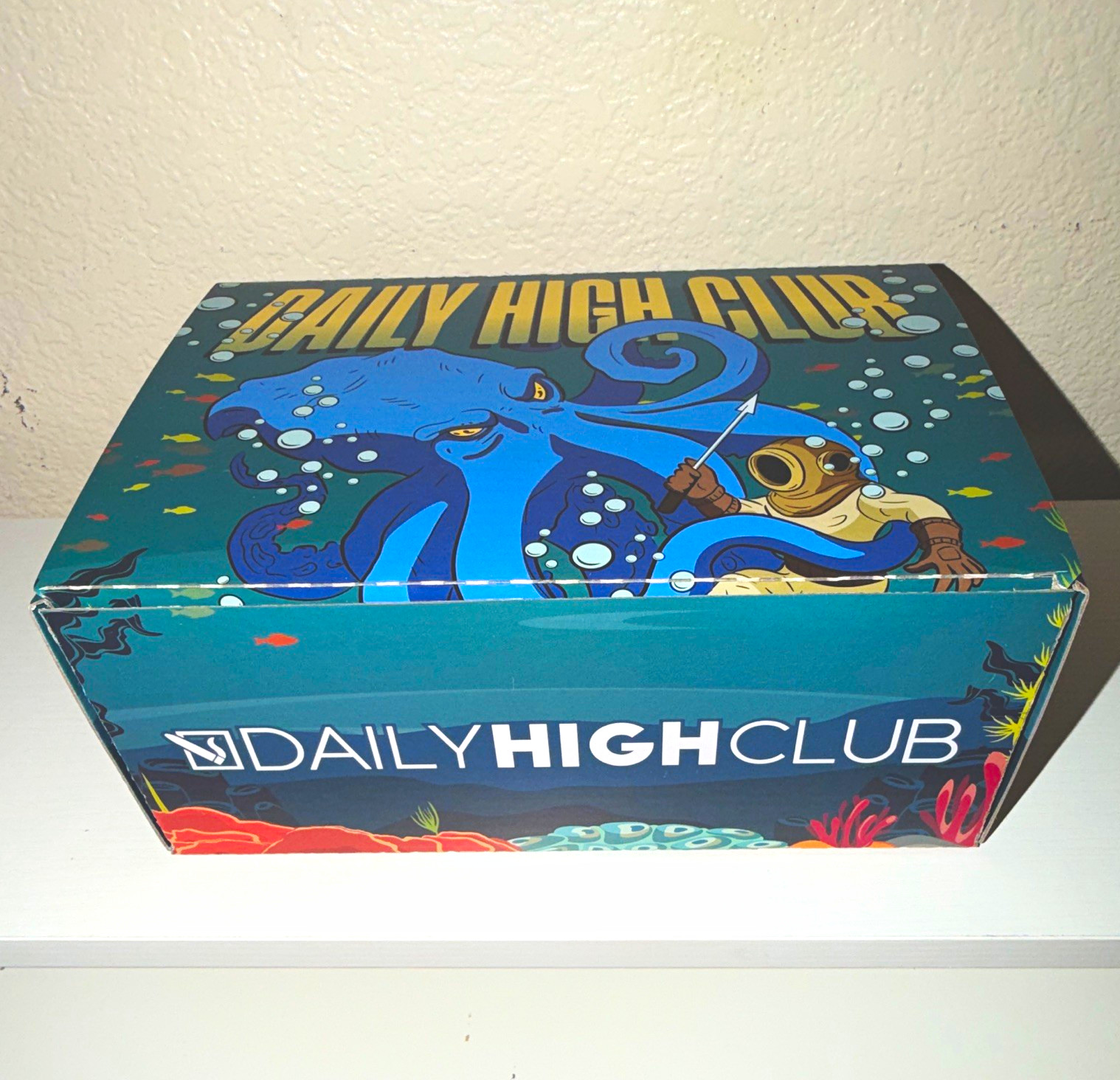Daily High Club Deep Sea Adventure Smoking Box
