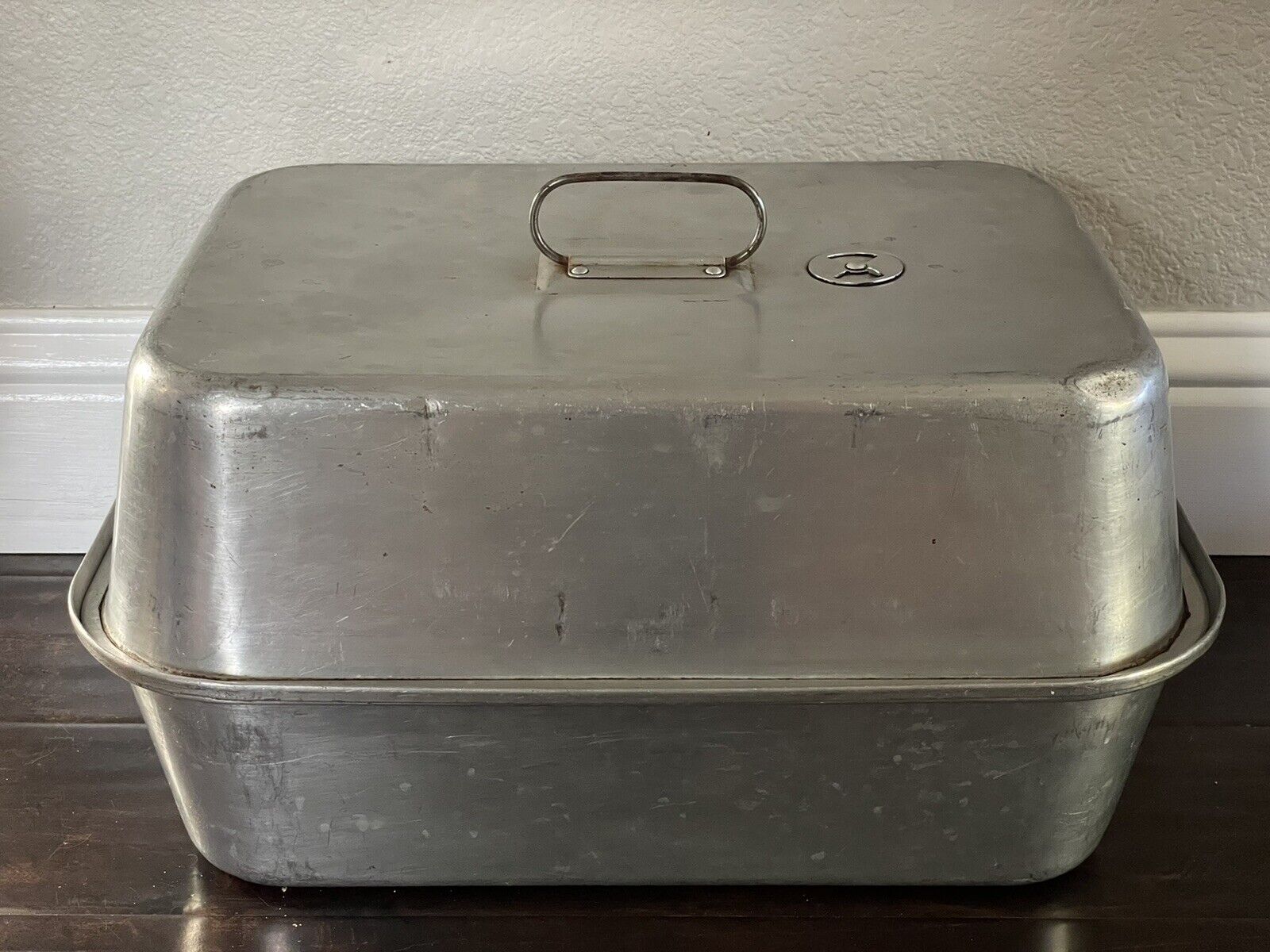 Vintage Universal L F & C Brand  Aluminum Roaster Roasting Pan with Vented Lid 